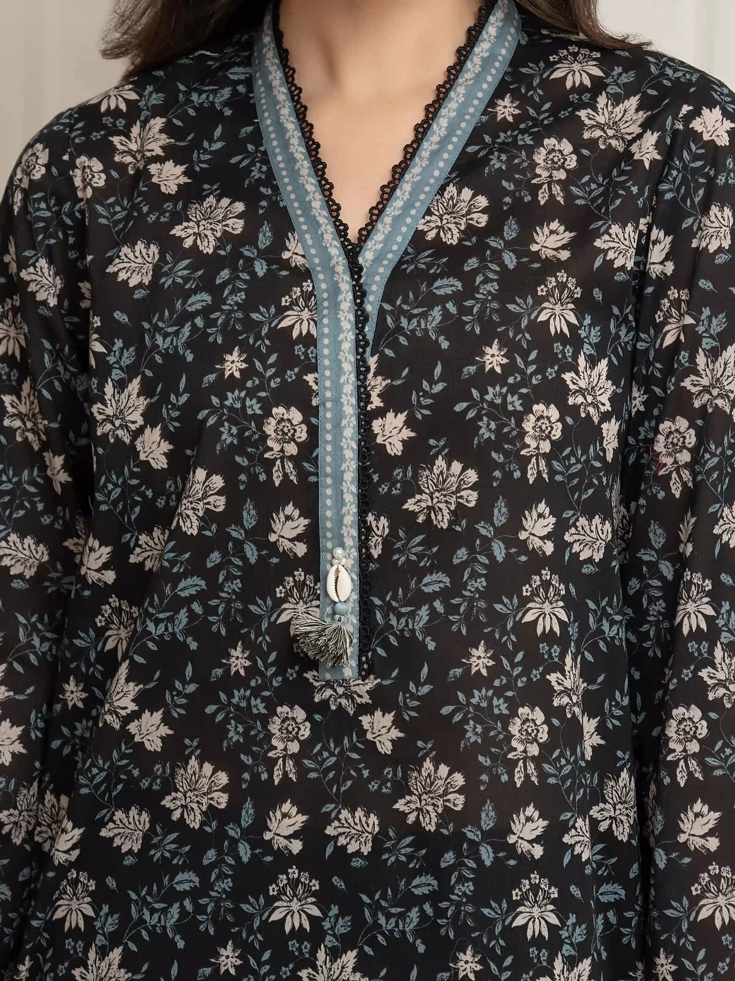 Unstitched Printed Lawn Suit - EWU6A1-36645-3P - Image 4