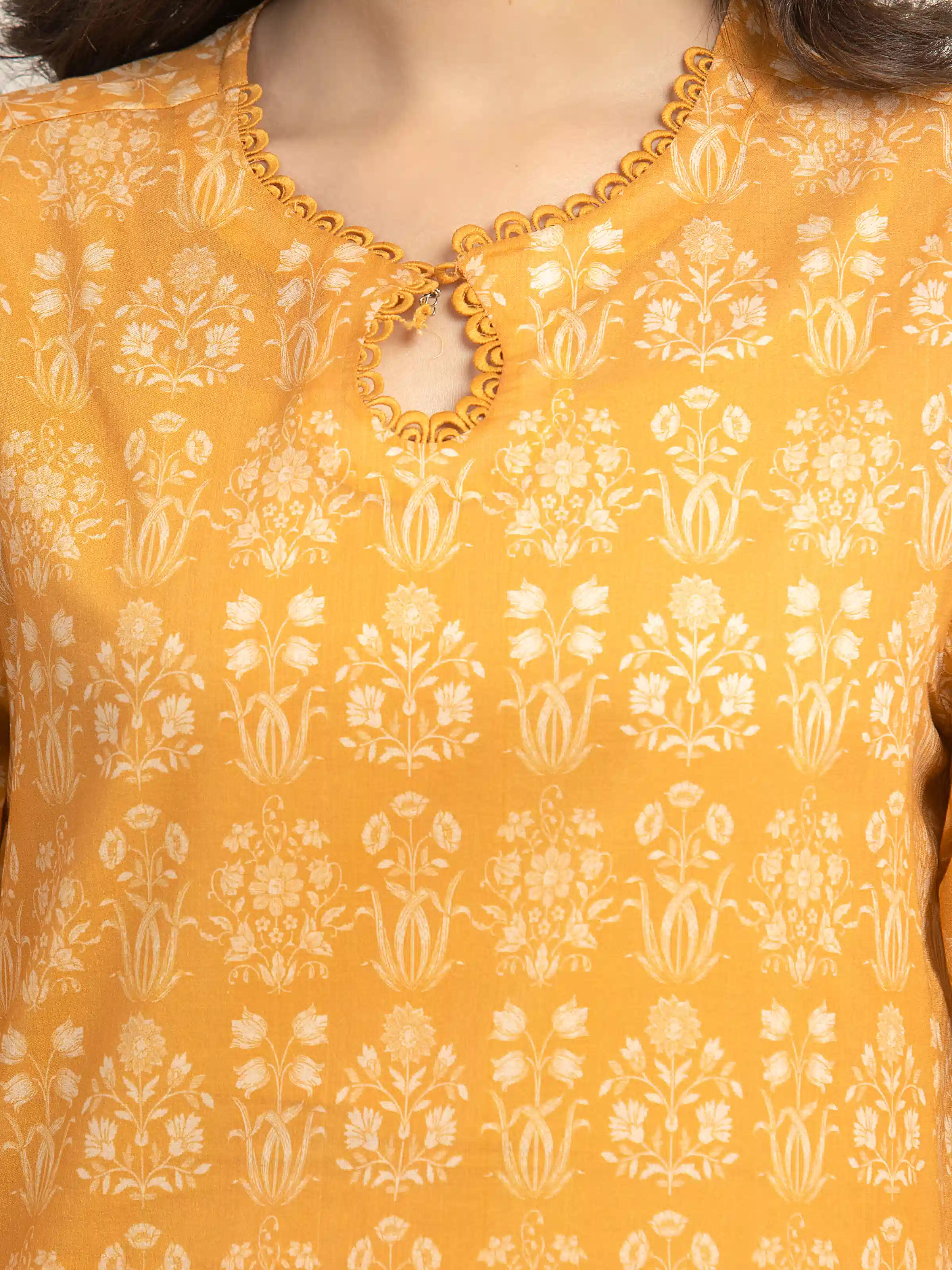 Unstitched Printed Lawn Suit - EWU6A1-36648-3P - Image 3