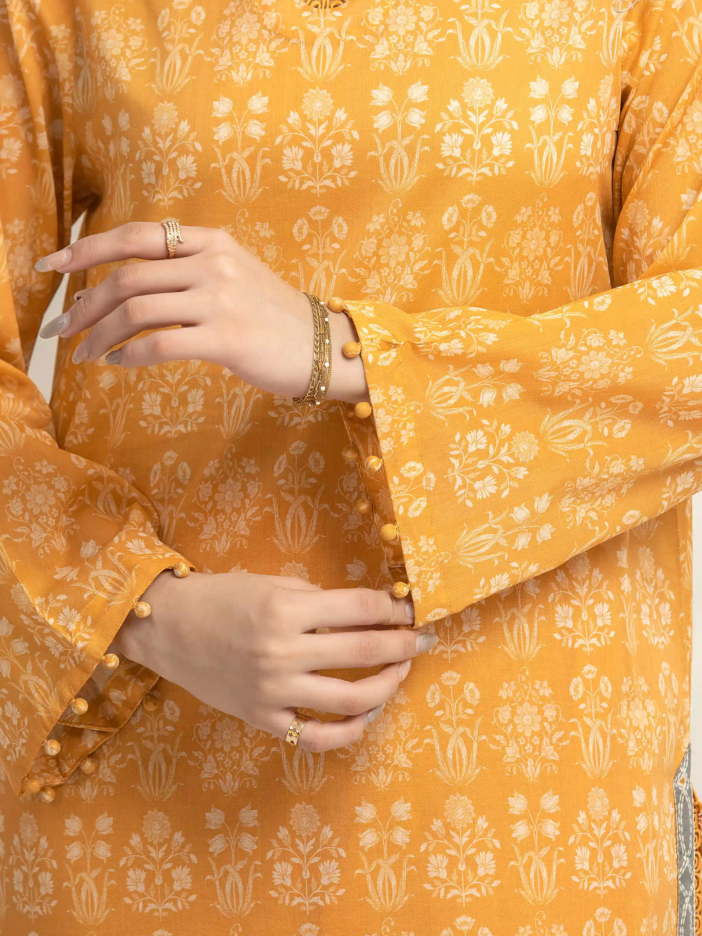 Unstitched Printed Lawn Suit - EWU6A1-36648-3P - Image 4
