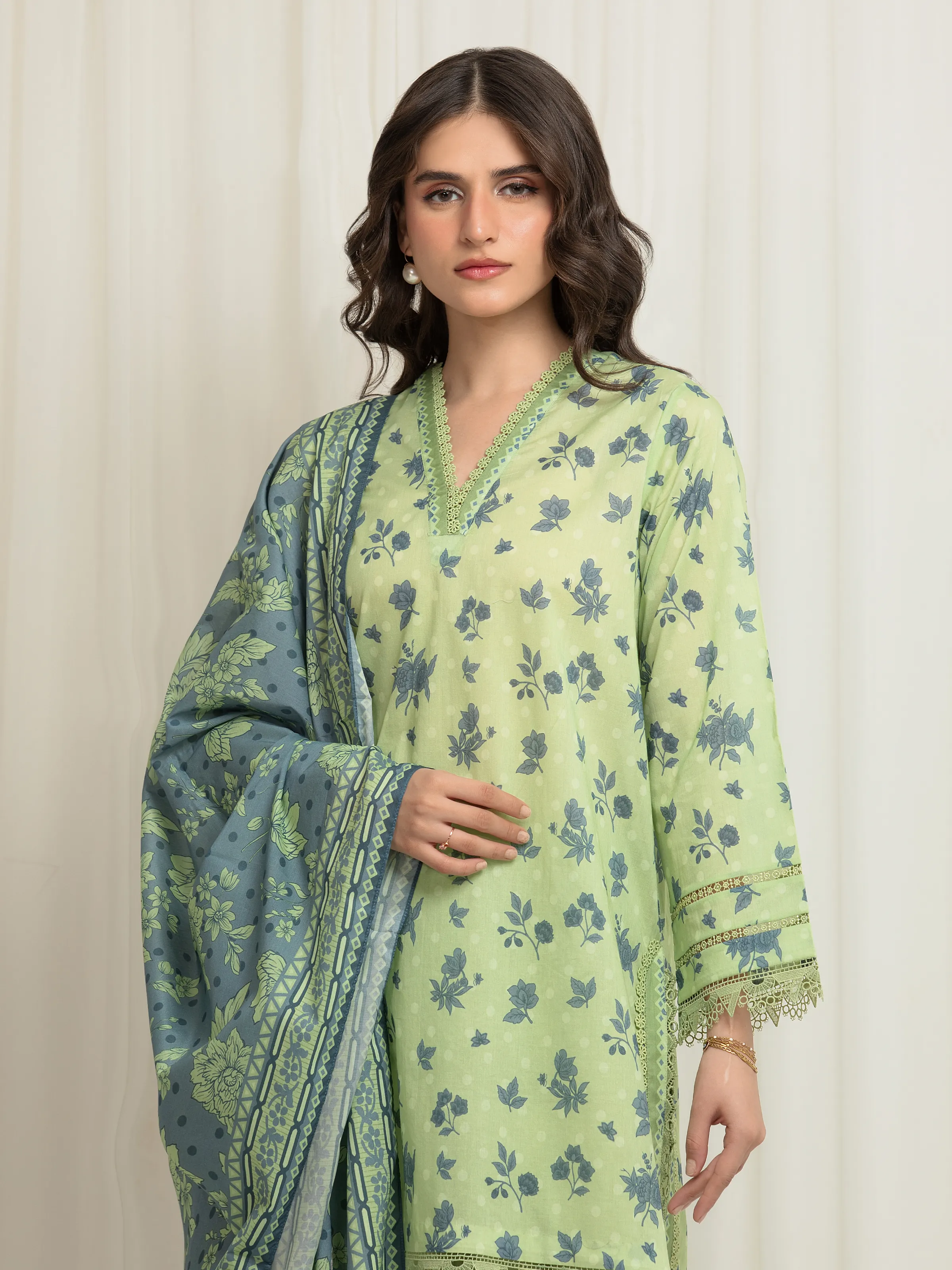 Unstitched Printed Lawn Suit - EWU6A1-36650-3P - Image 2