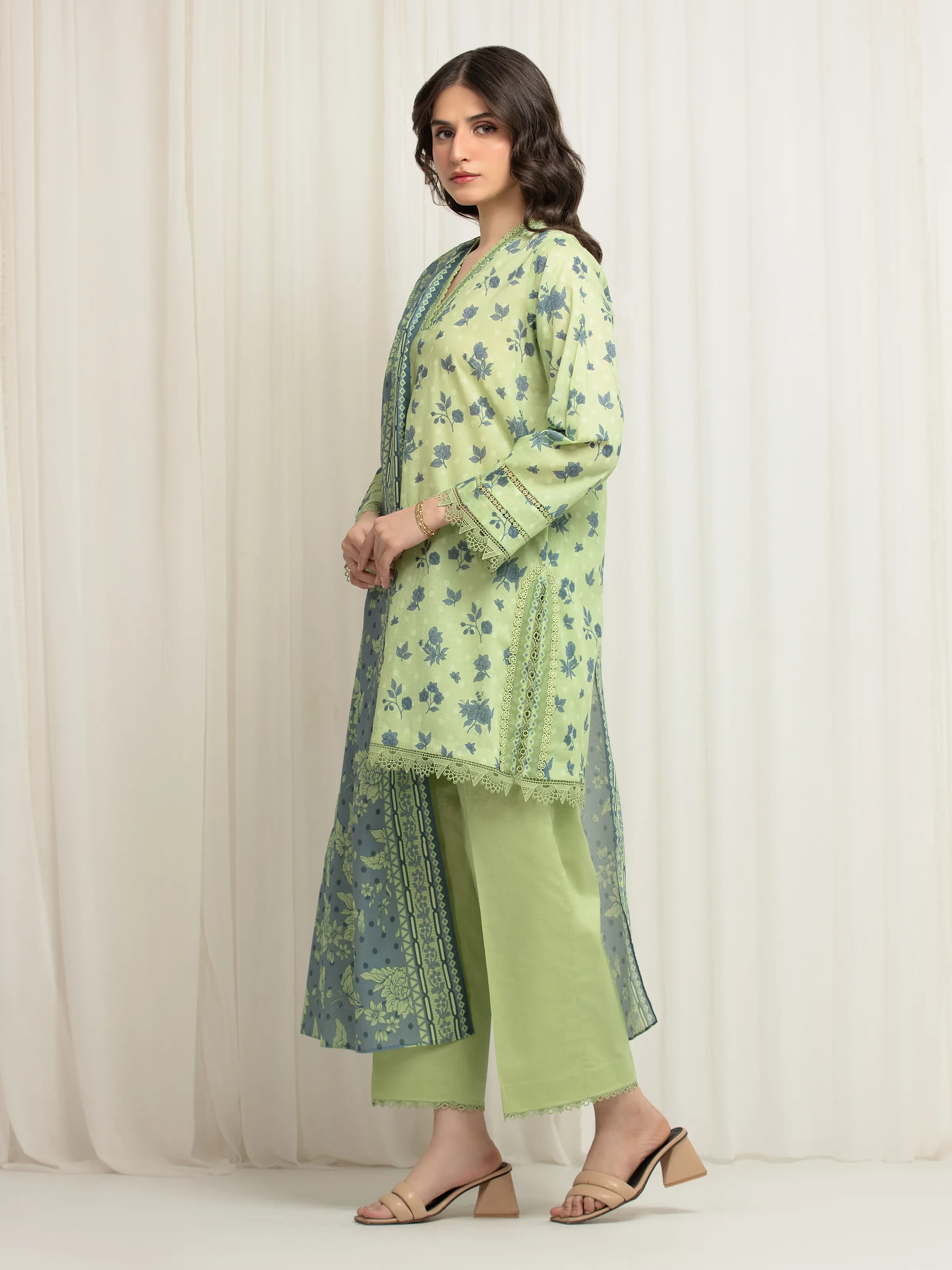Unstitched Printed Lawn Suit - EWU6A1-36650-3P - Image 5