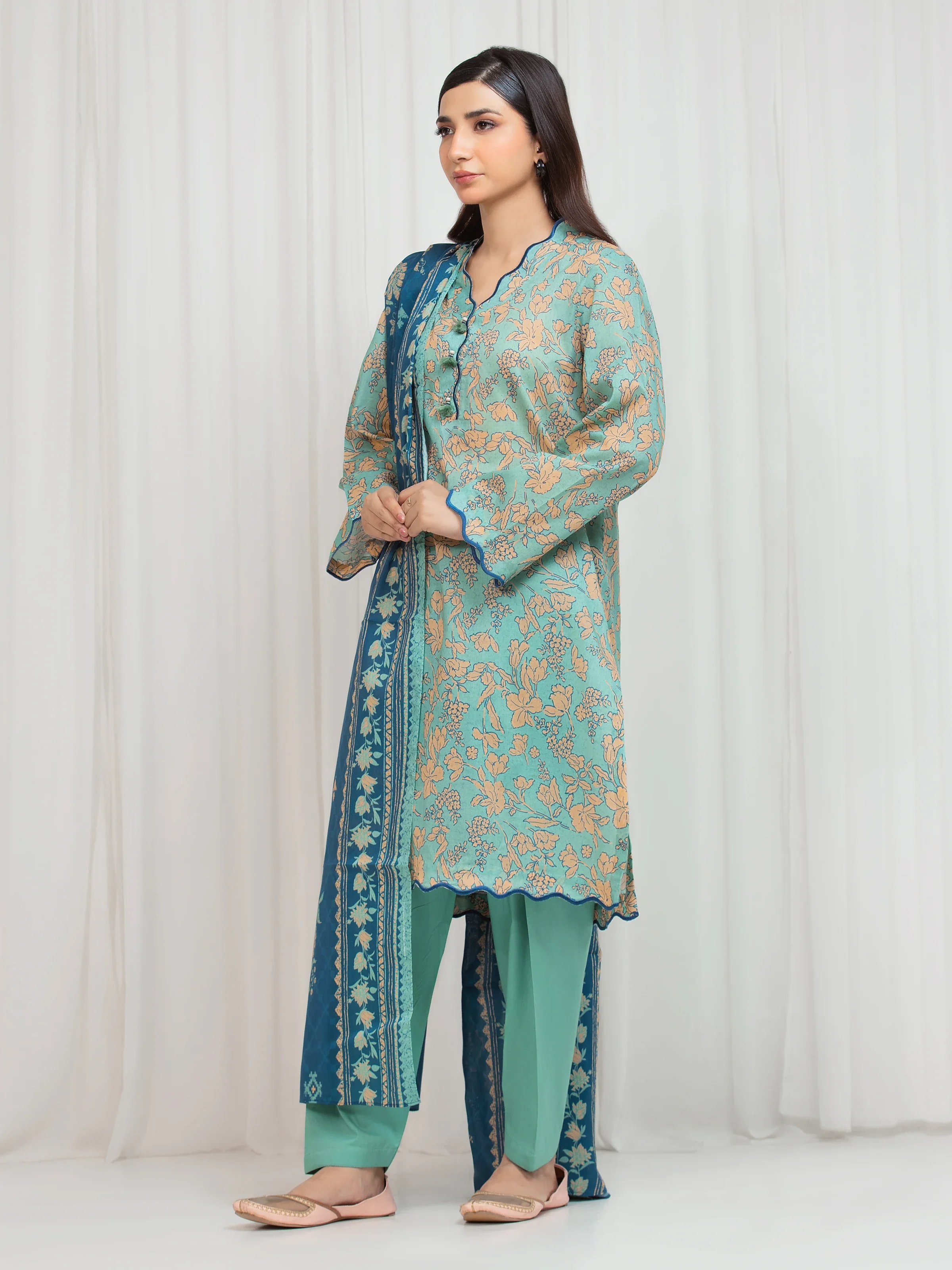 Unstitched Printed Lawn Suit - EWU6A1-36654-3P - Image 5