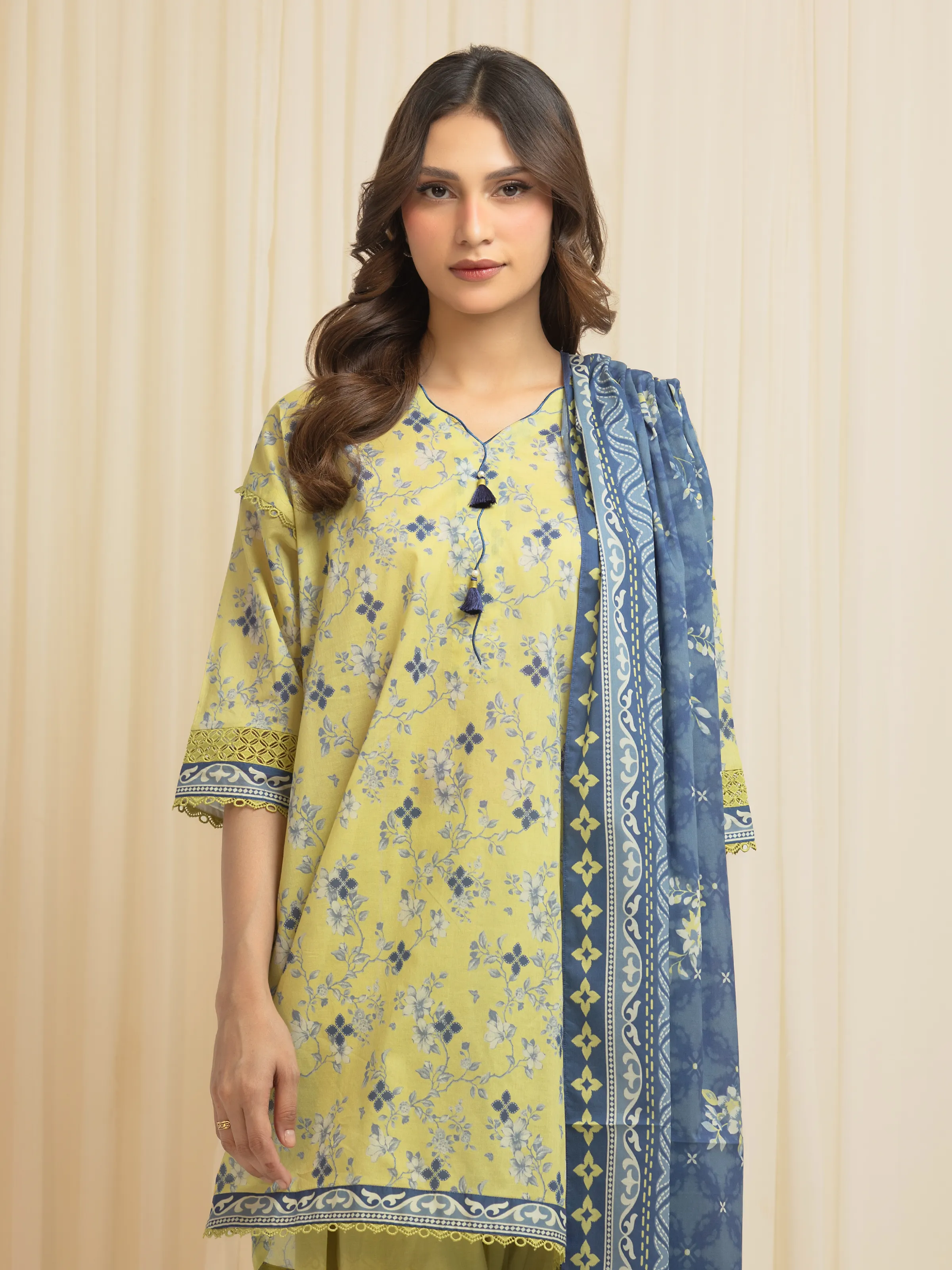 Unstitched Printed Lawn Suit - EWU6A1-36658-3P - Image 2