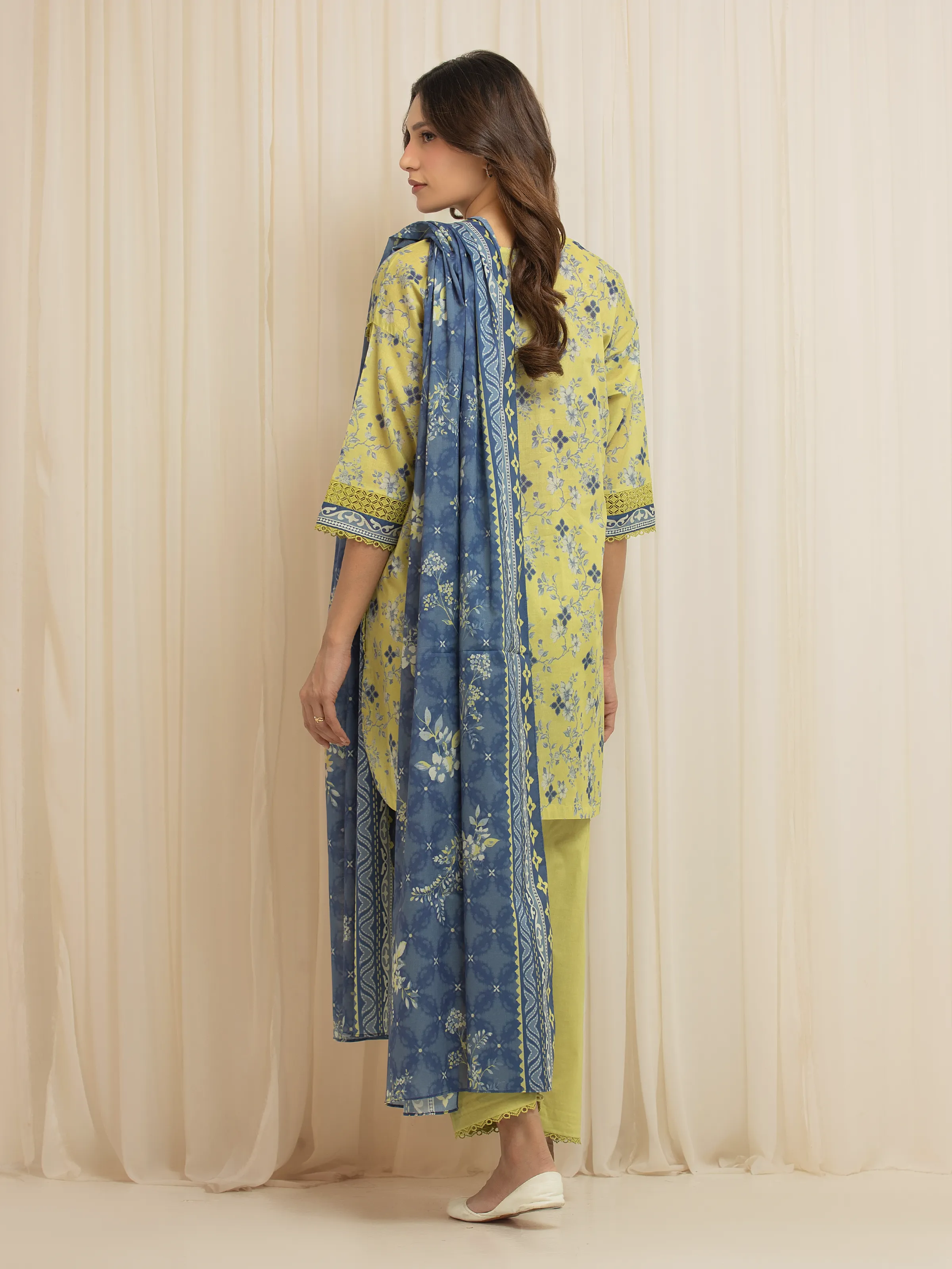 Unstitched Printed Lawn Suit - EWU6A1-36658-3P - Image 6