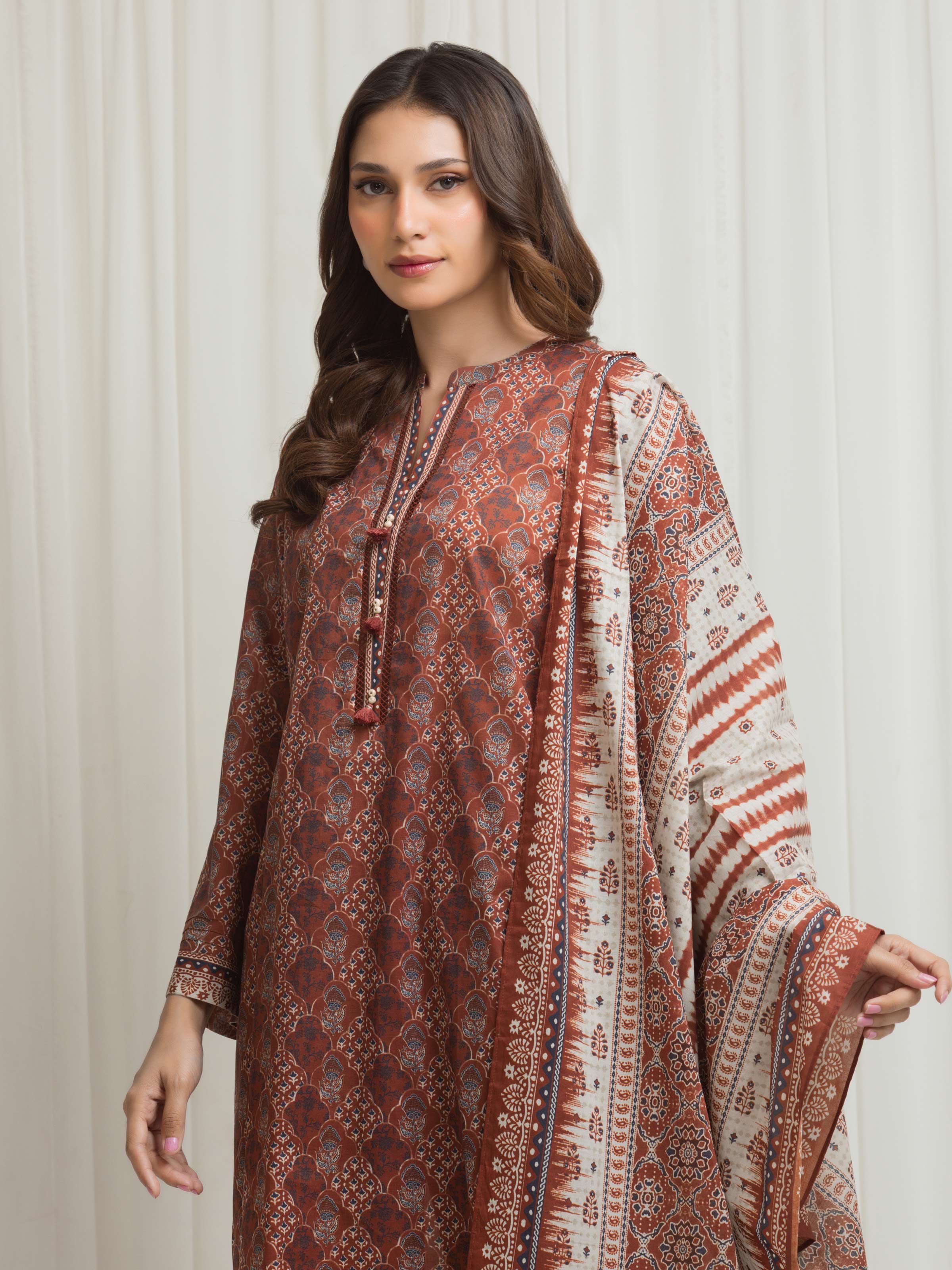 Unstitched Printed Lawn Suit - EWU6A1-36659-3P - Image 2