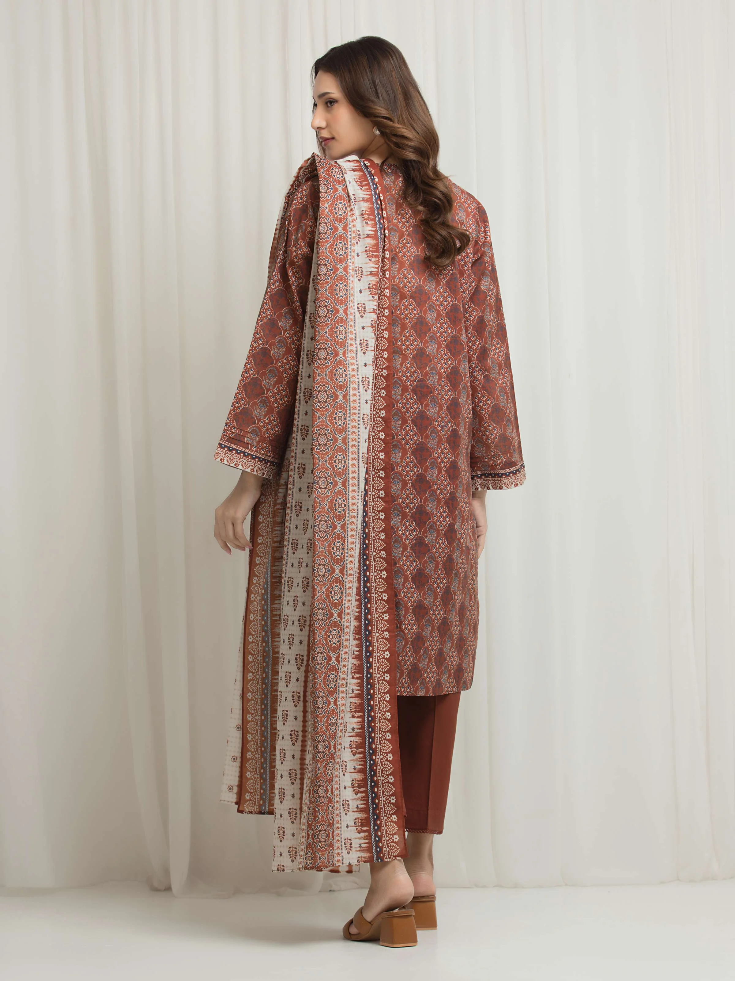 Unstitched Printed Lawn Suit - EWU6A1-36659-3P - Image 6
