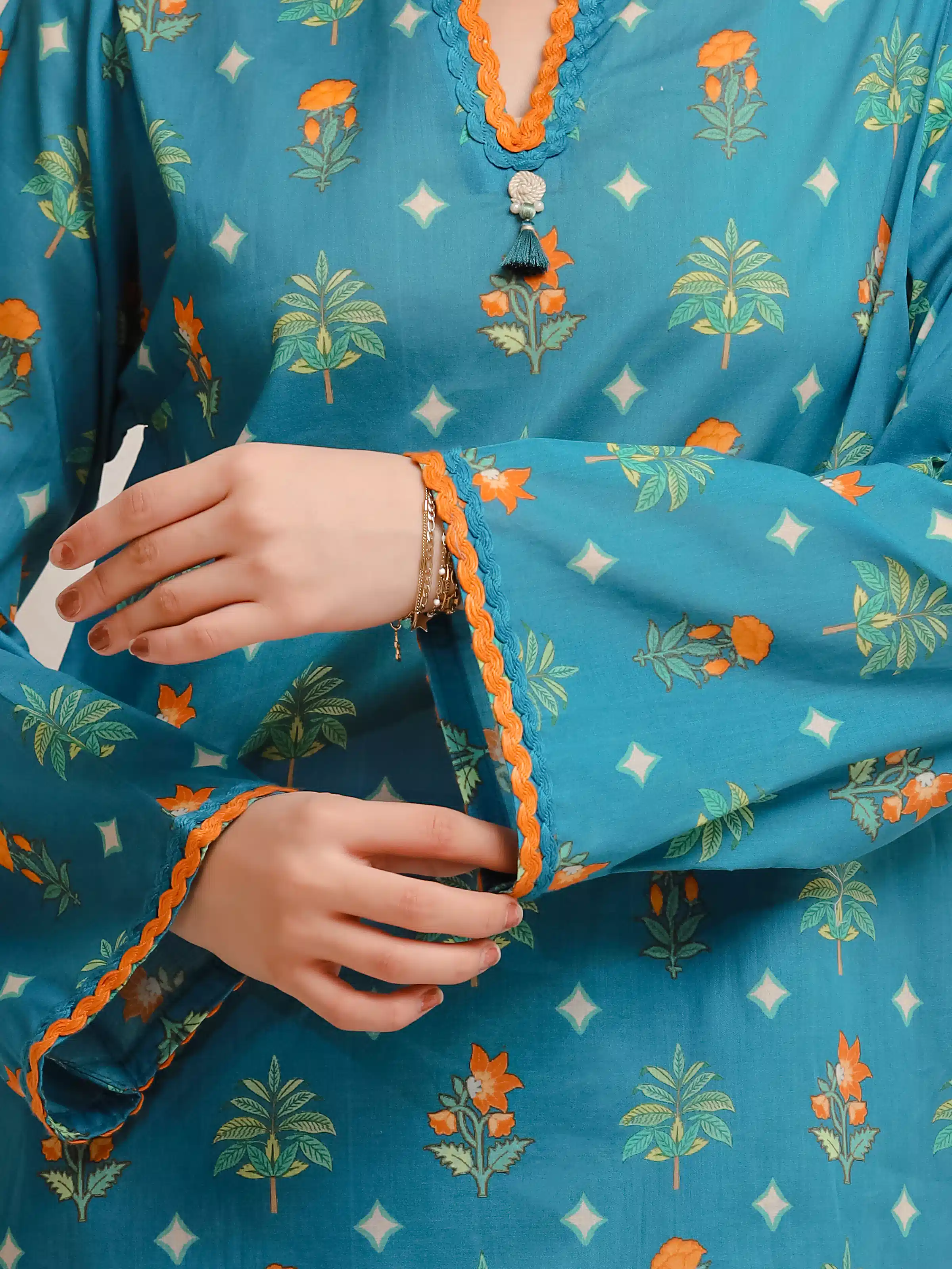 Unstitched  Printed Lawn Suit - EWU6A1-36661-3P - Image 3