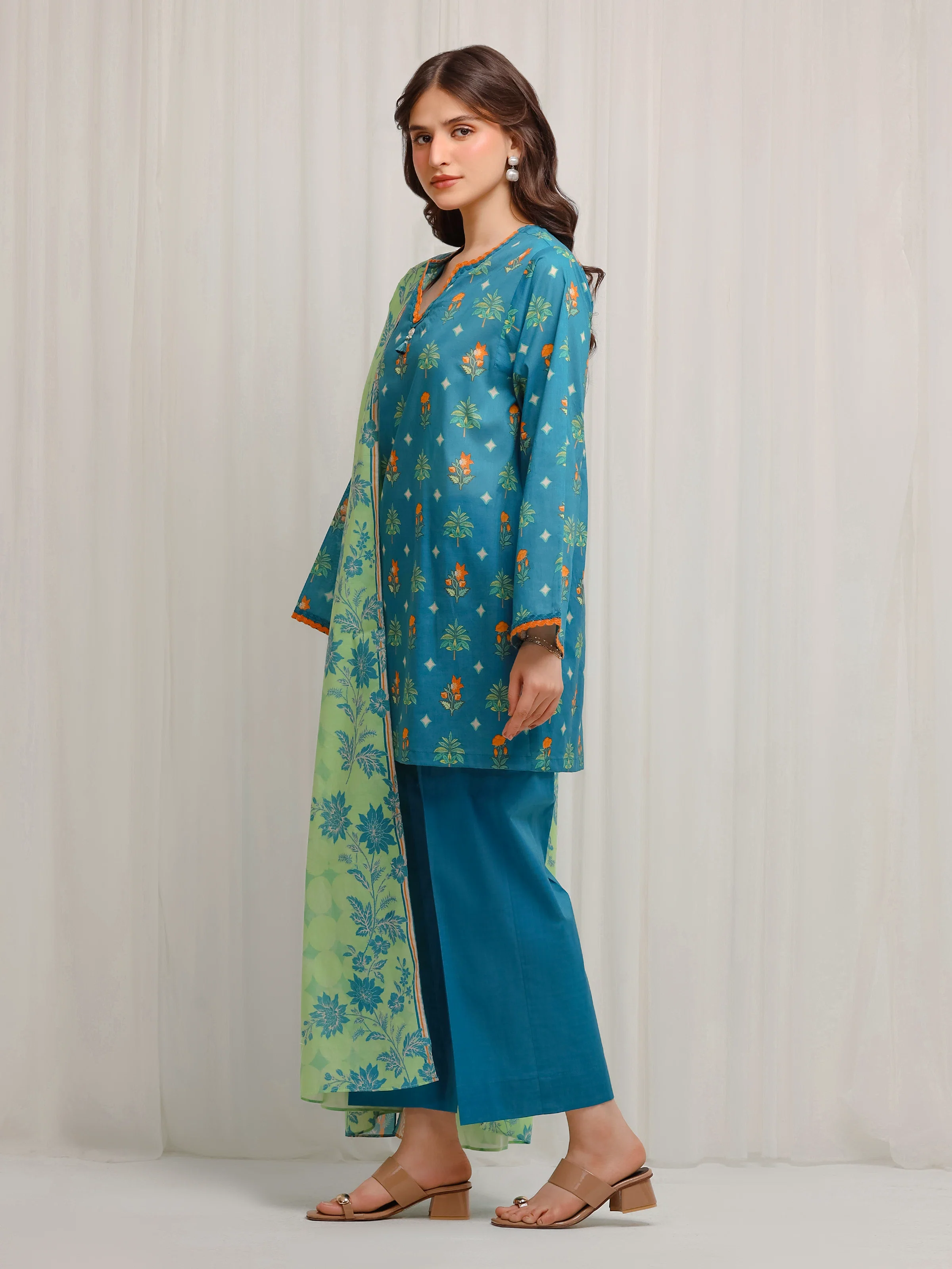Unstitched  Printed Lawn Suit - EWU6A1-36661-3P - Image 4