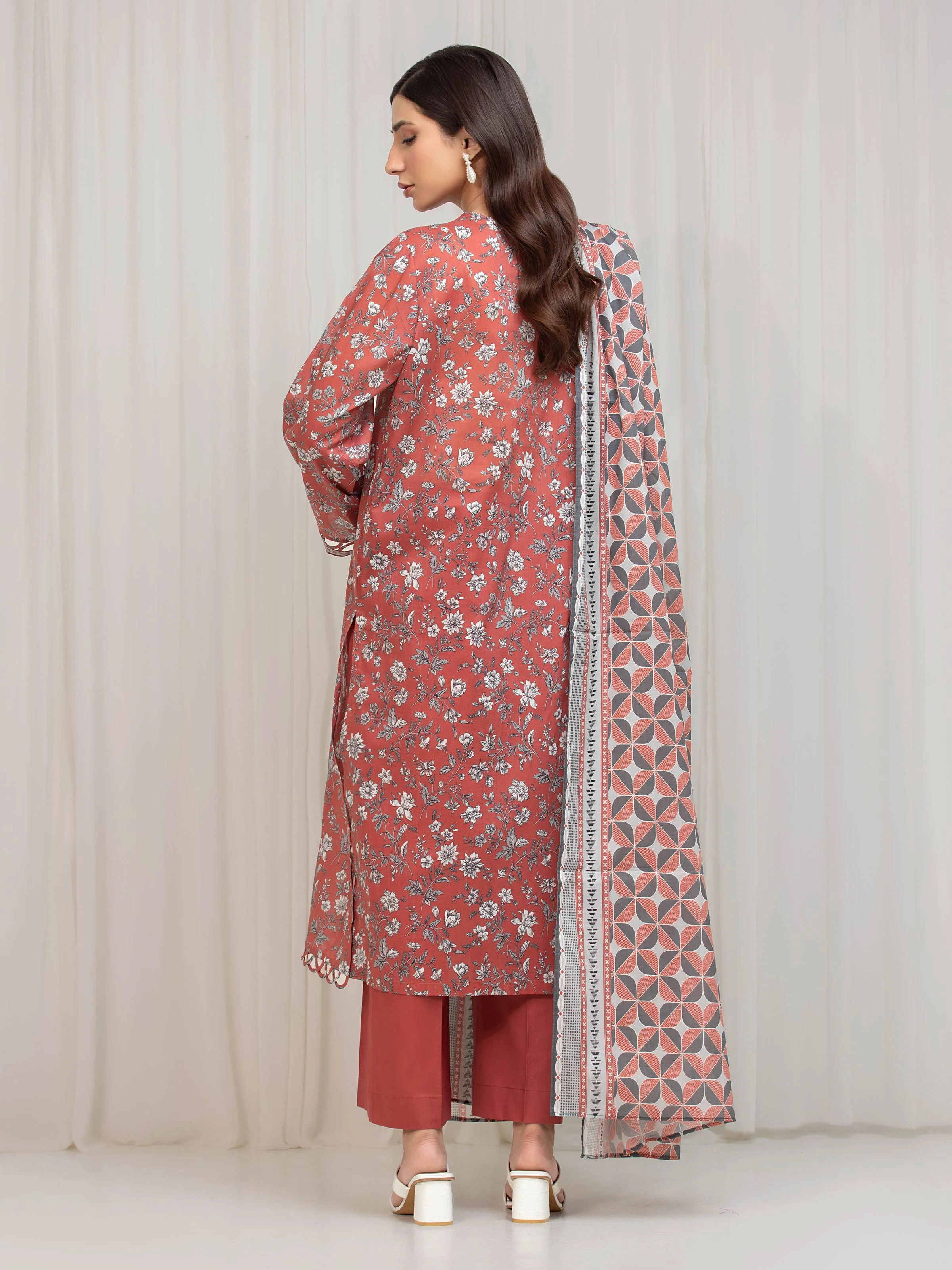 Unstitched Printed Lawn Suit - EWU6A1-36665-3P - Image 6
