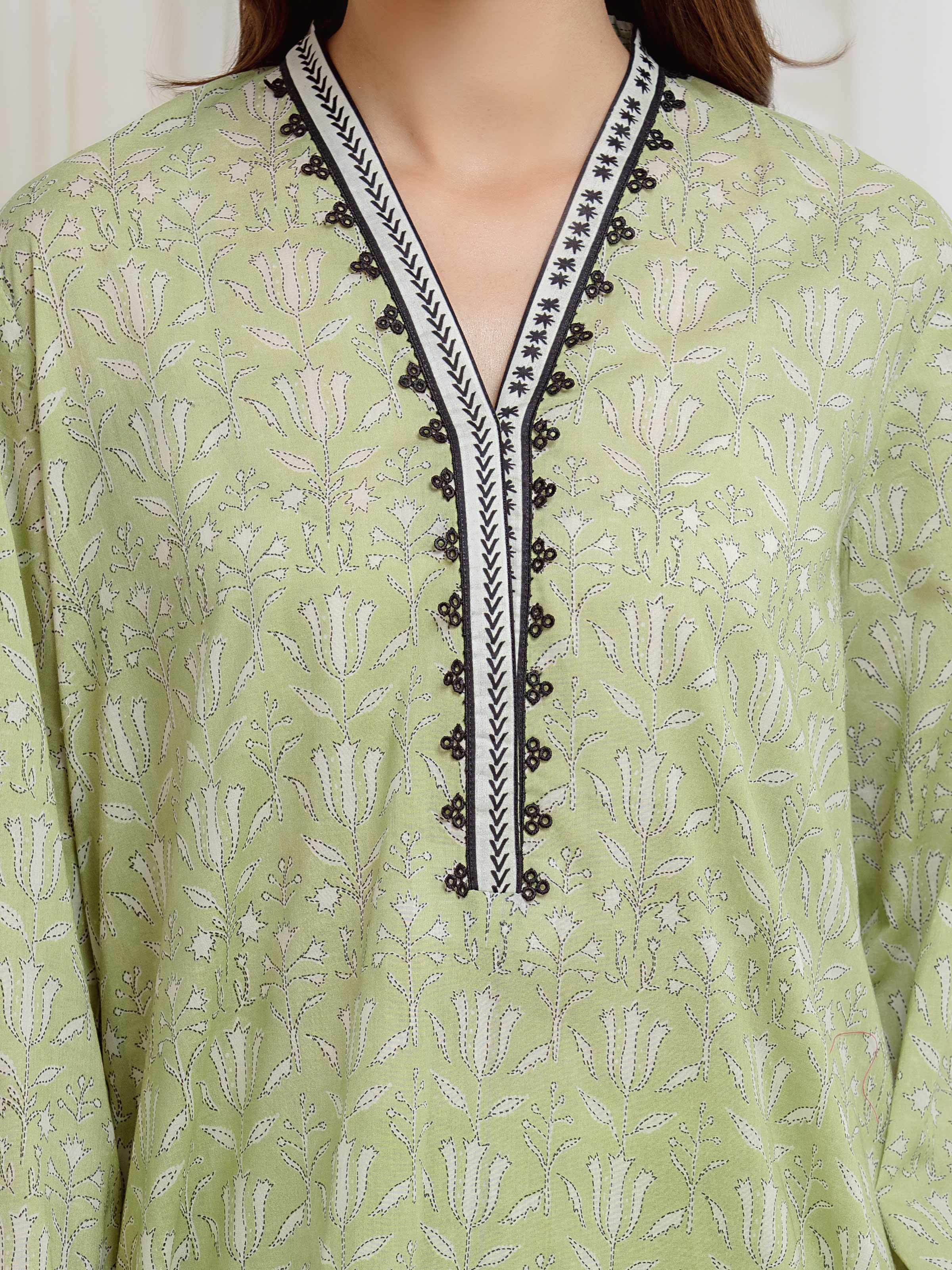 Unstitched Printed Lawn Suit - EWU6A1-36669-3P - Image 3