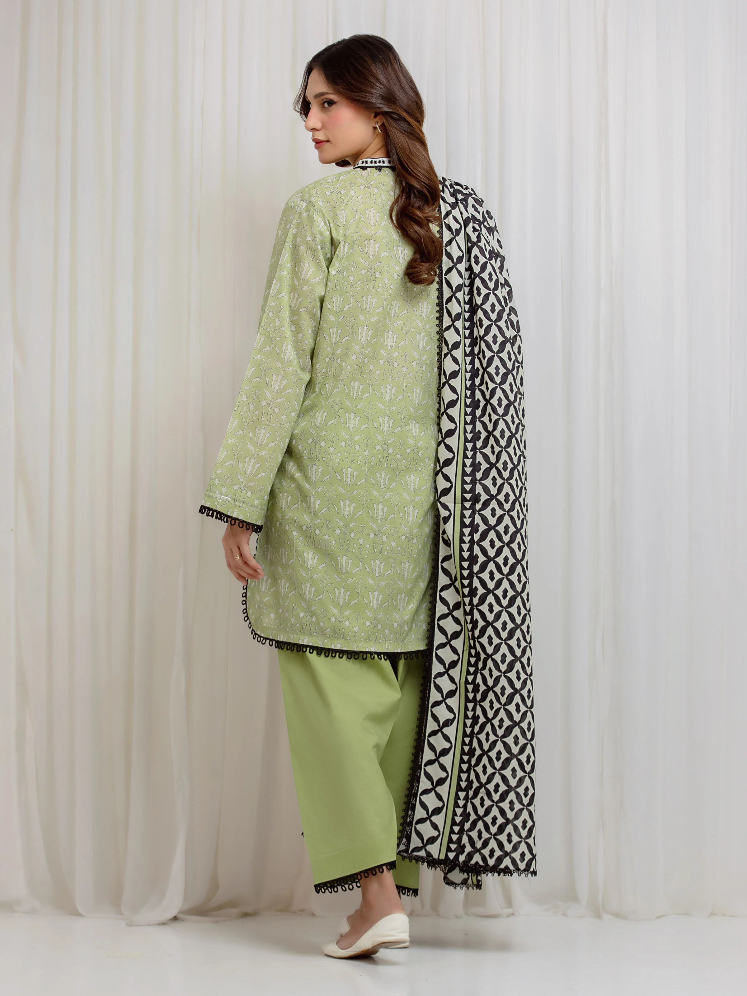 Unstitched Printed Lawn Suit - EWU6A1-36669-3P - Image 6