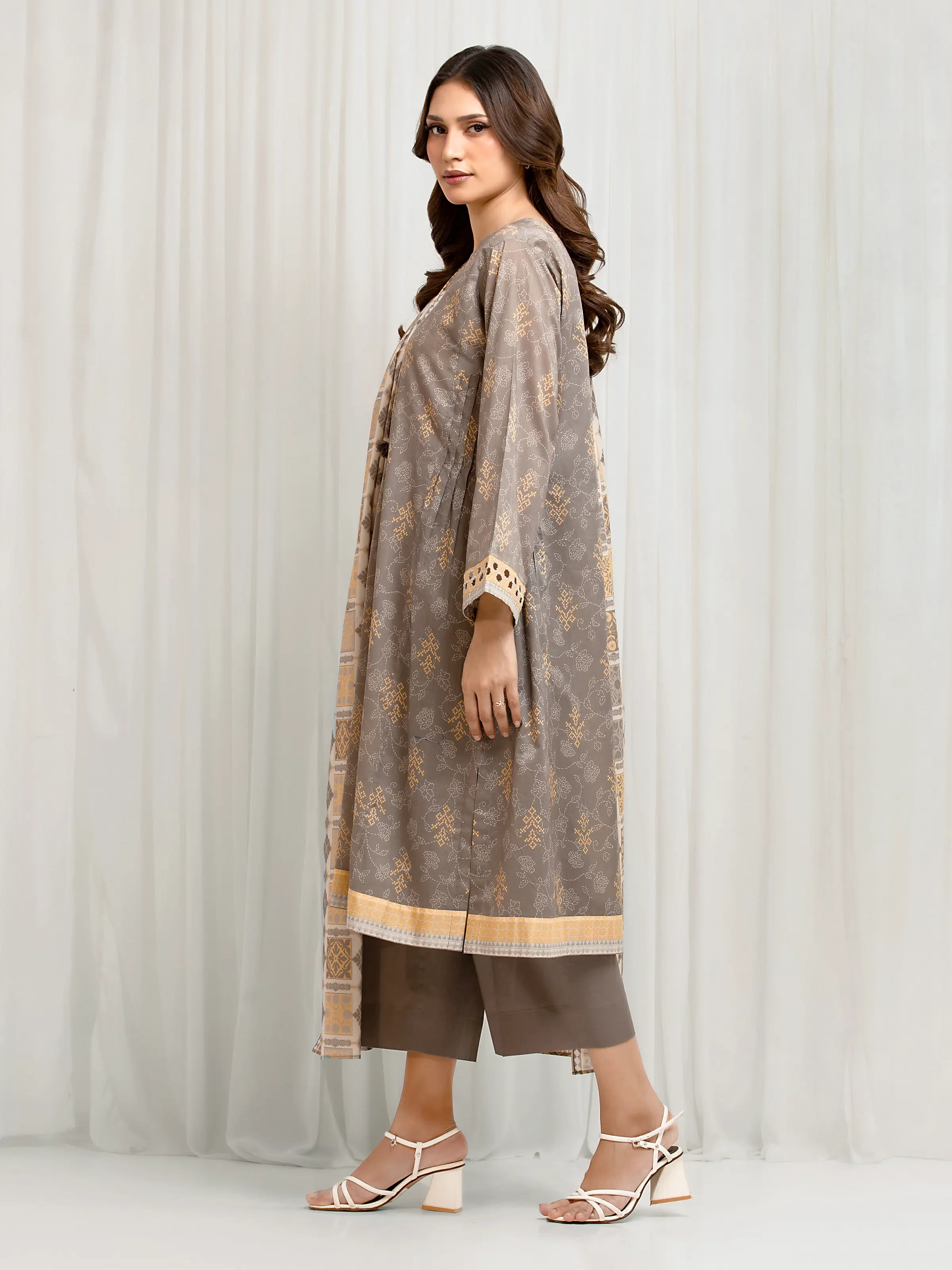 Unstitched  Printed Lawn Suit - EWU6A1-36671-3P - Image 5