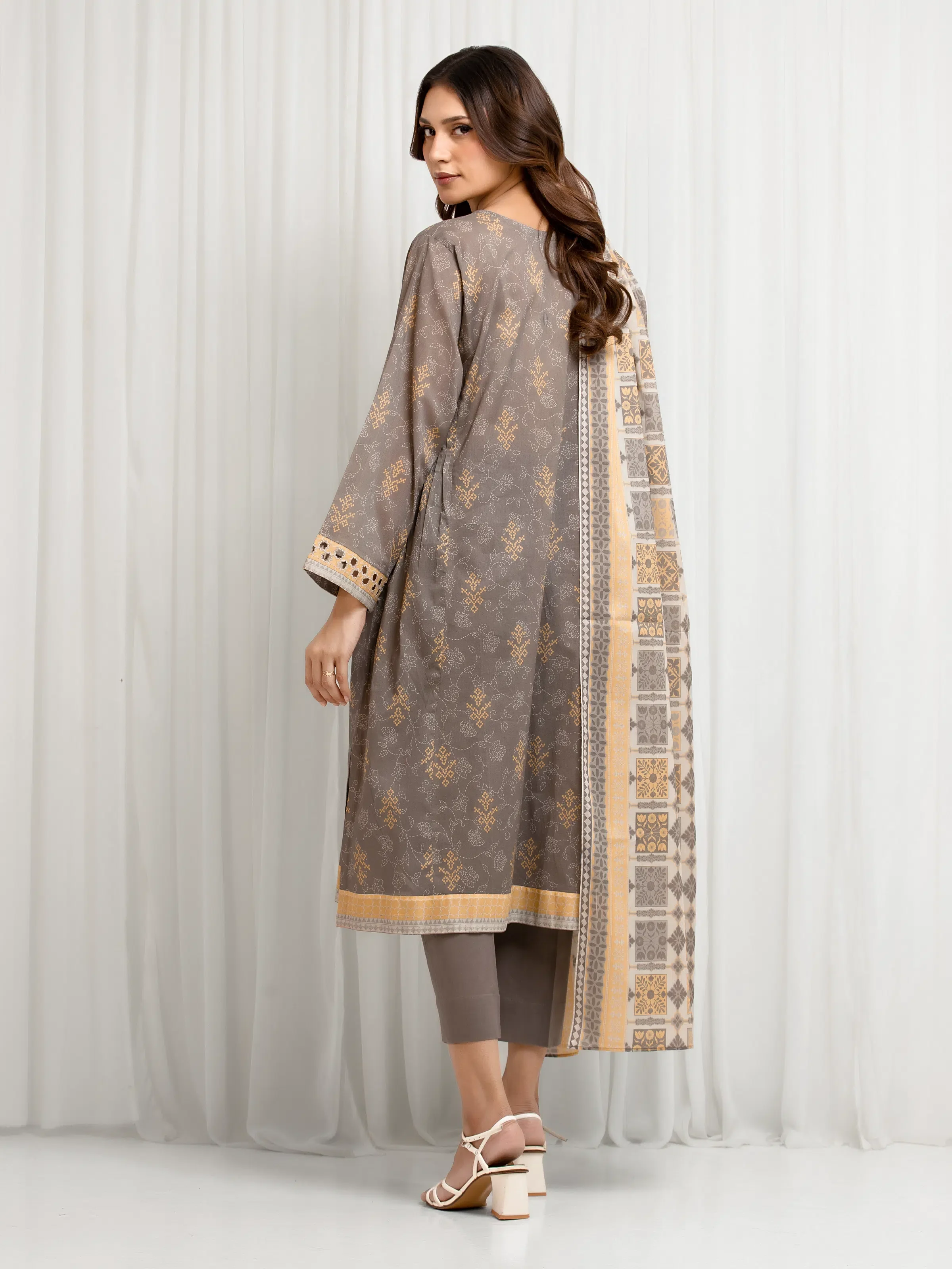 Unstitched  Printed Lawn Suit - EWU6A1-36671-3P - Image 6