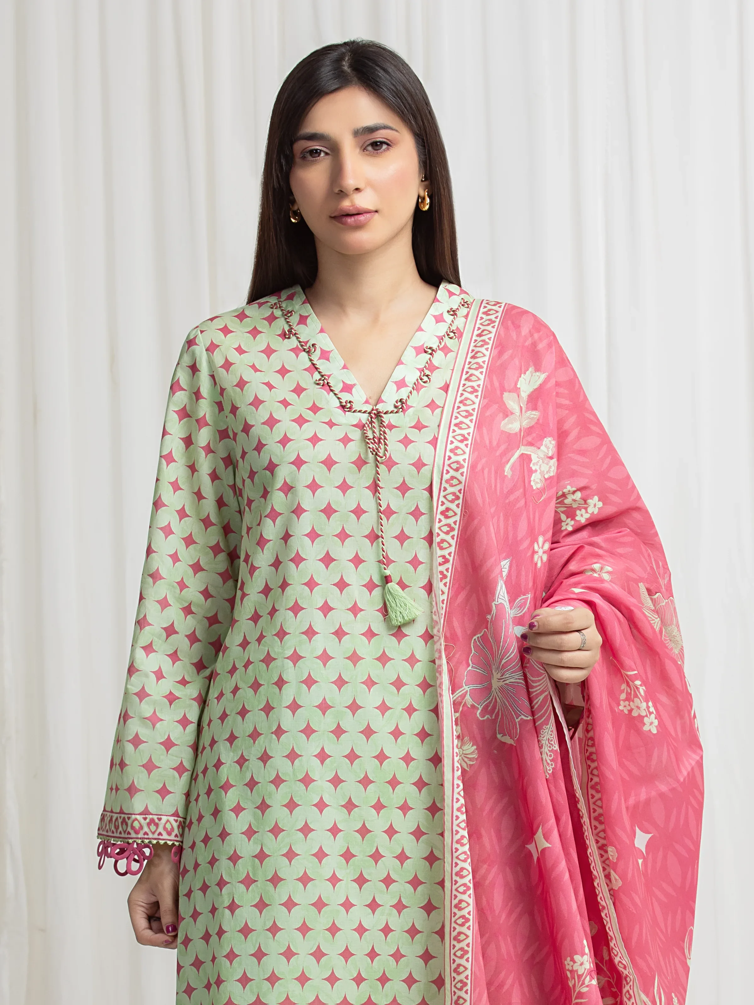 Unstitched Printed Lawn Suit - EWU6A1-36679-3P - Image 2