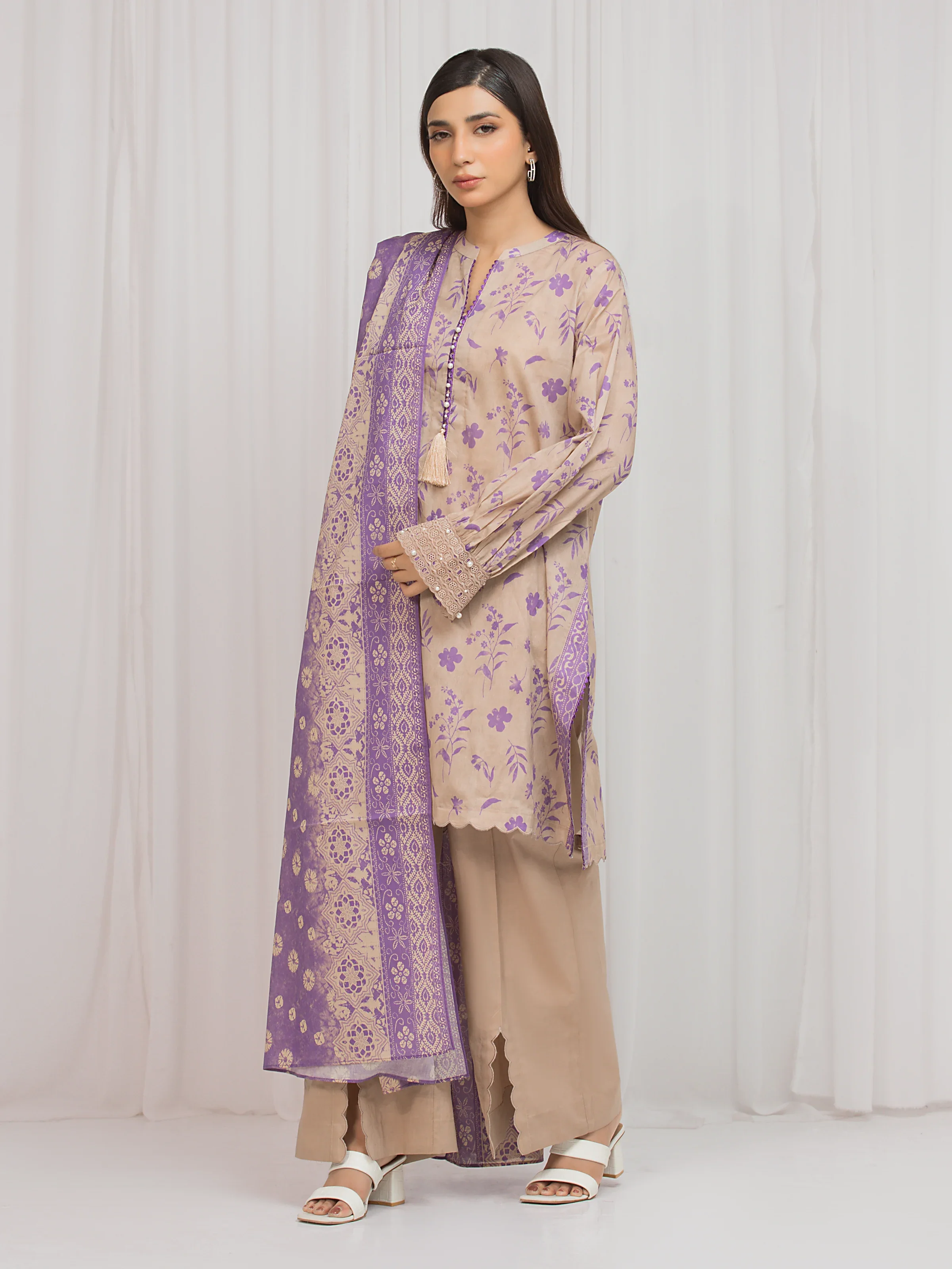 Unstitched Printed Lawn Suit - EWU6A1-36681-3P - Image 5