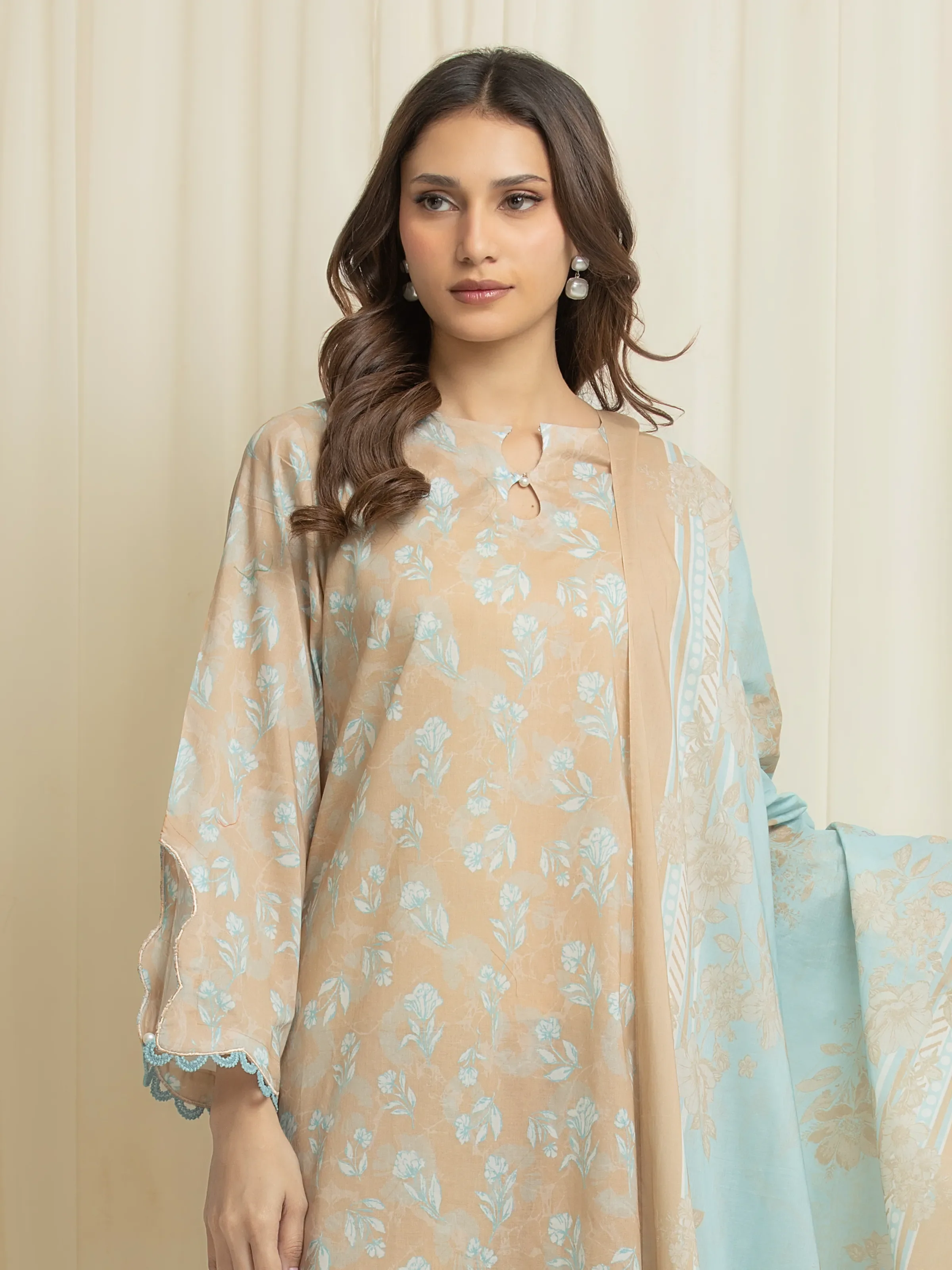 Unstitched Printed Lawn Suit - EWU6A1-36683-3P - Image 2