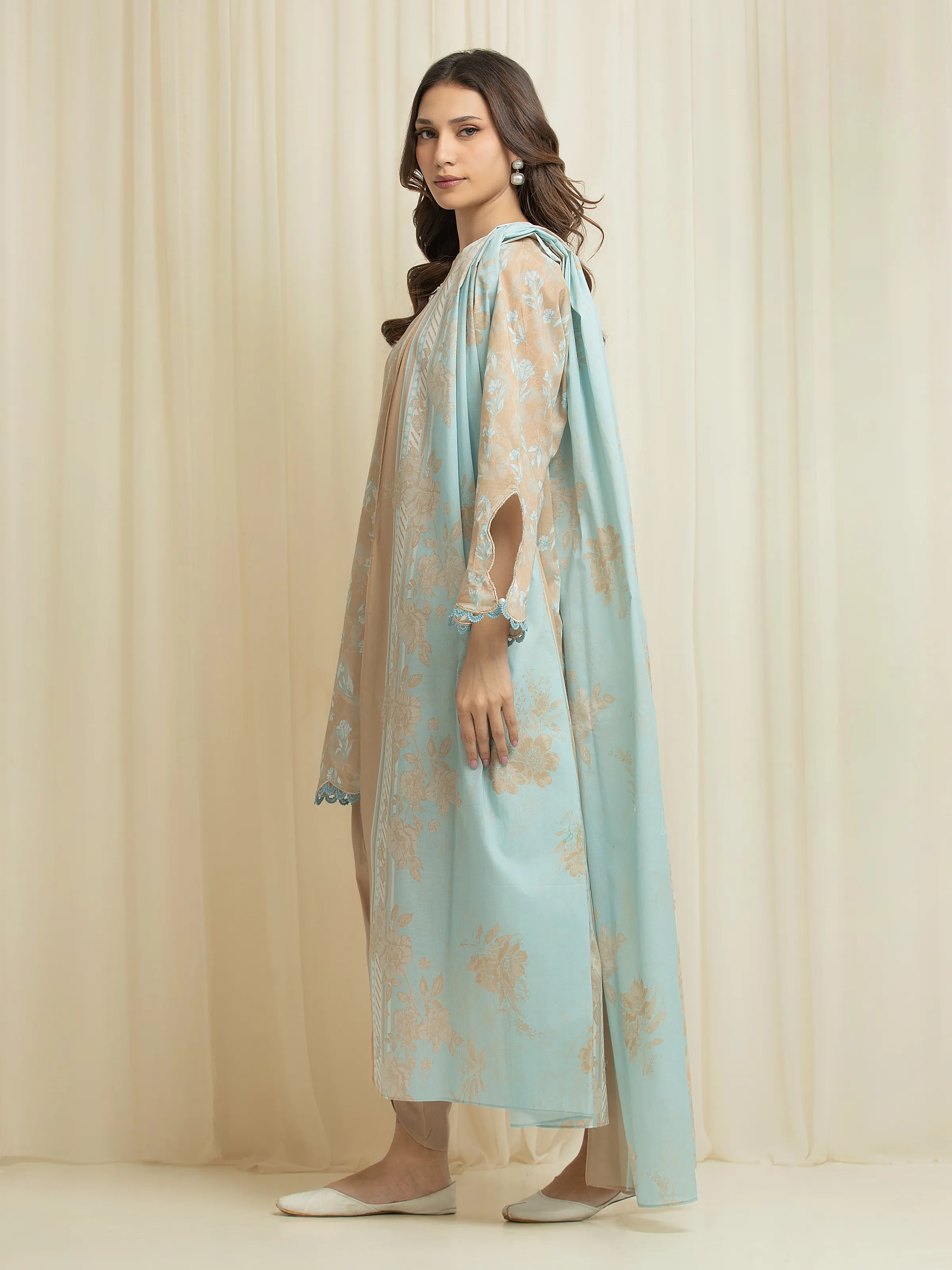 Unstitched Printed Lawn Suit - EWU6A1-36683-3P - Image 5