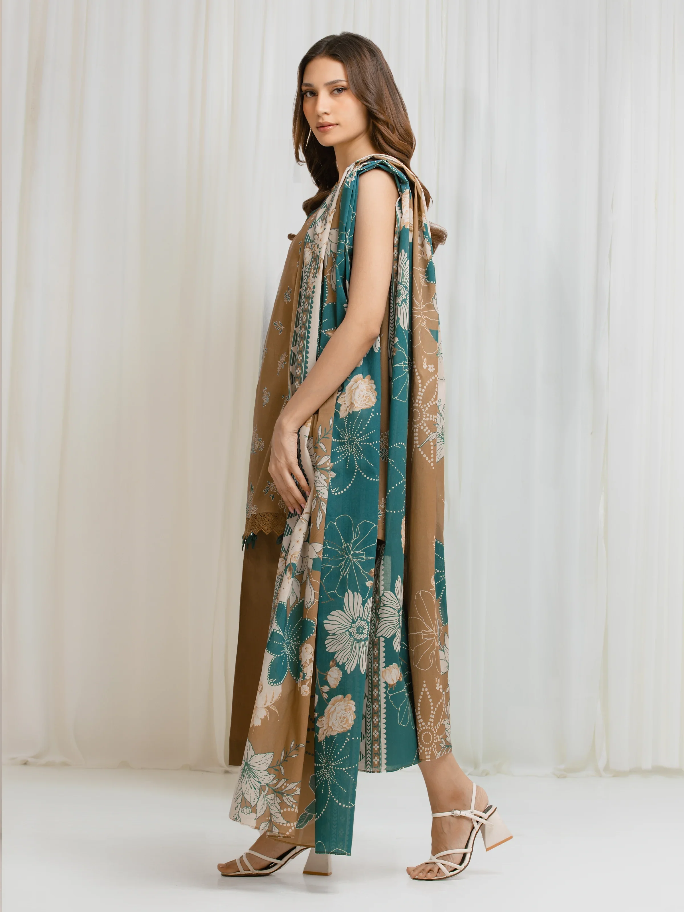 Unstitched Printed Lawn Suit - EWU6A1-36686-3P - Image 4