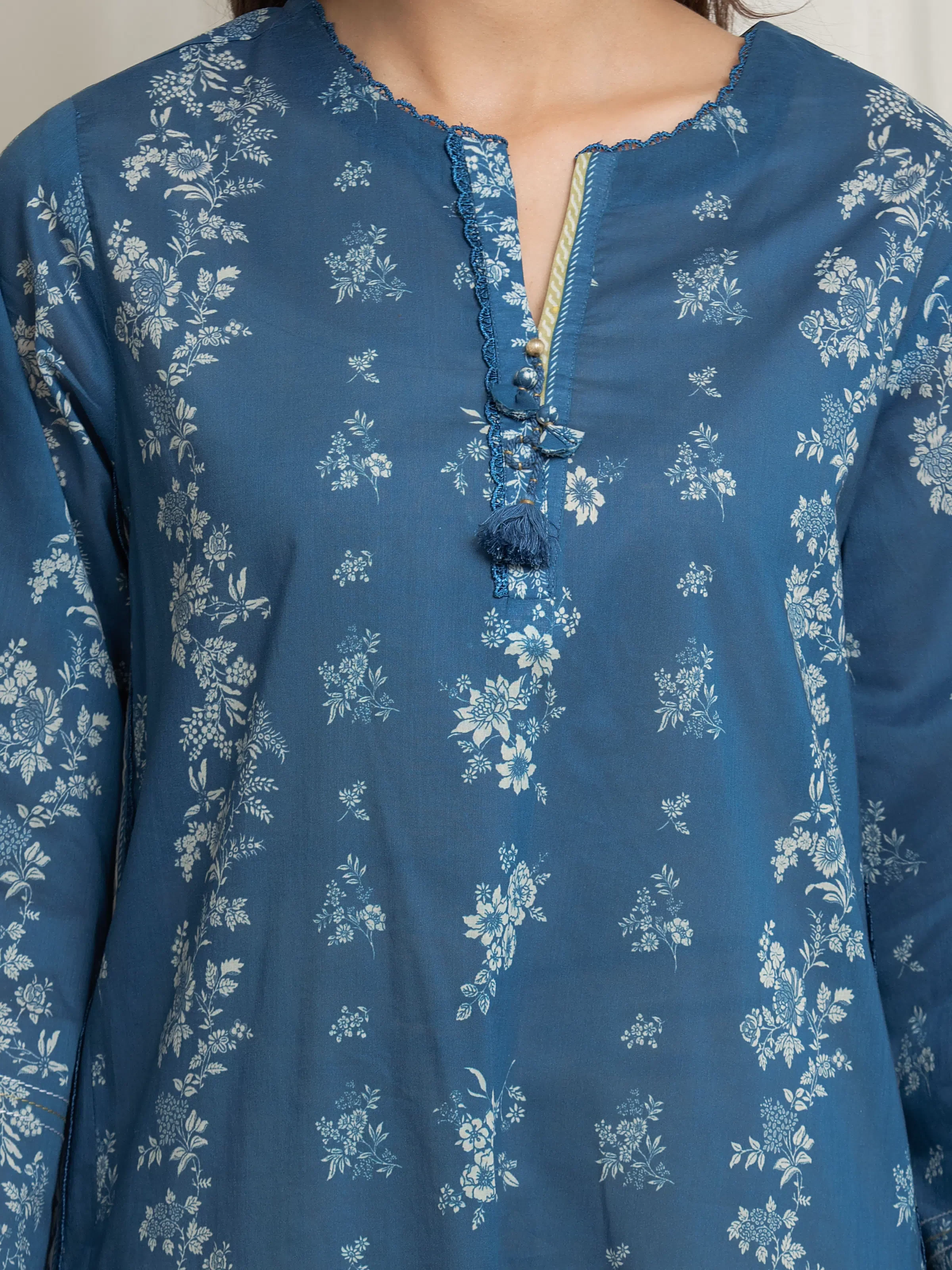 Unstitched Printed Lawn Suit - EWU6A1-36691-3P - Image 3