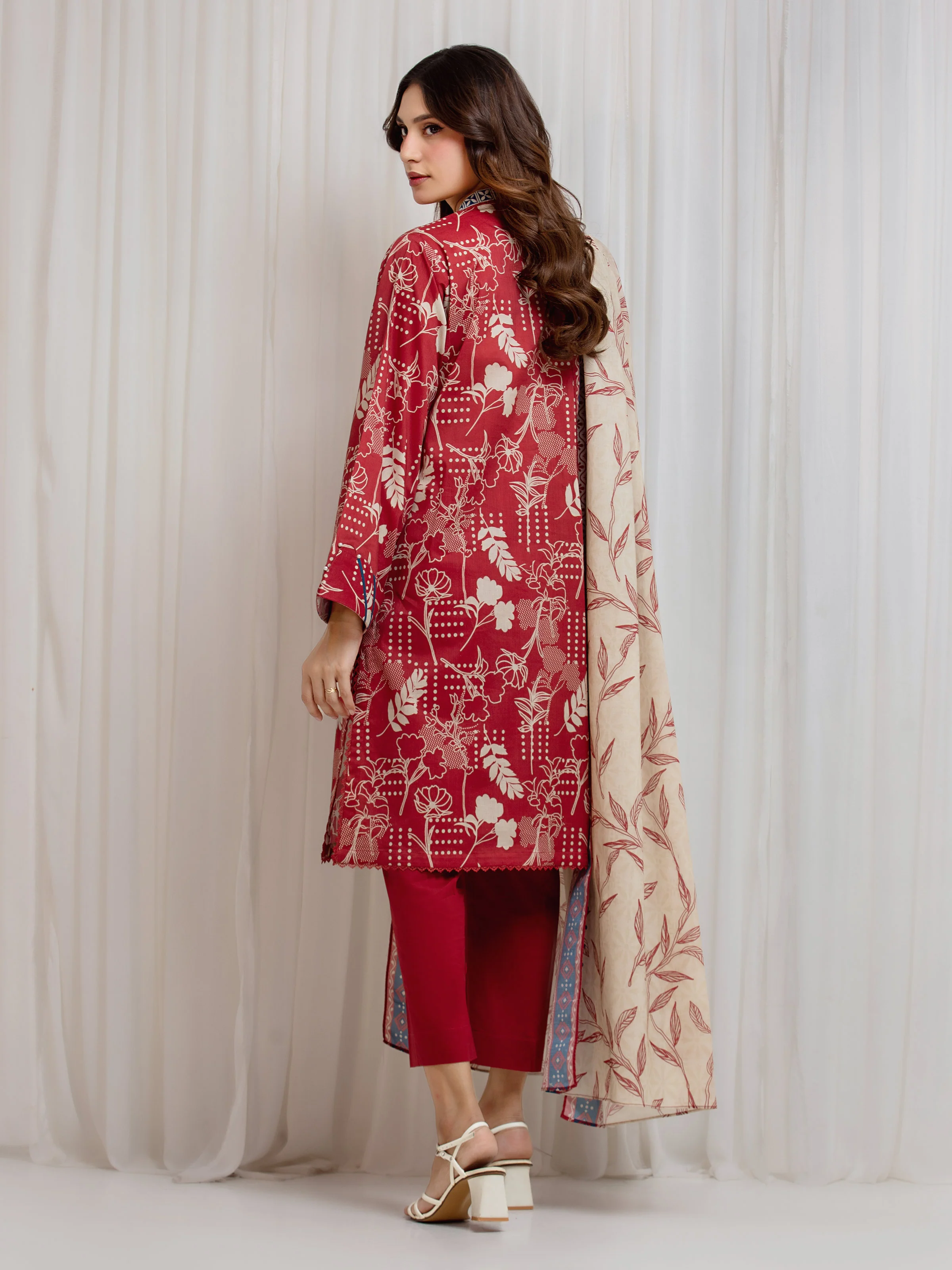 Unstitched Printed Lawn Suit - EWU6A1-36696-3P - Image 6