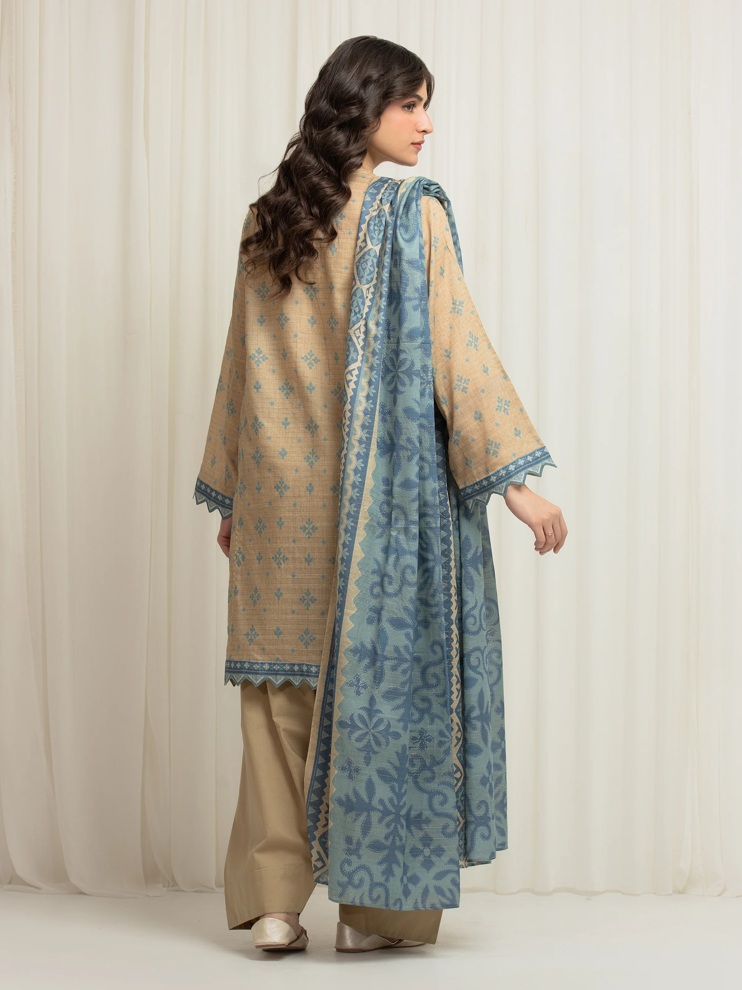 Unstitched Printed Lawn Suit - EWU6M6-030-3P - Image 6