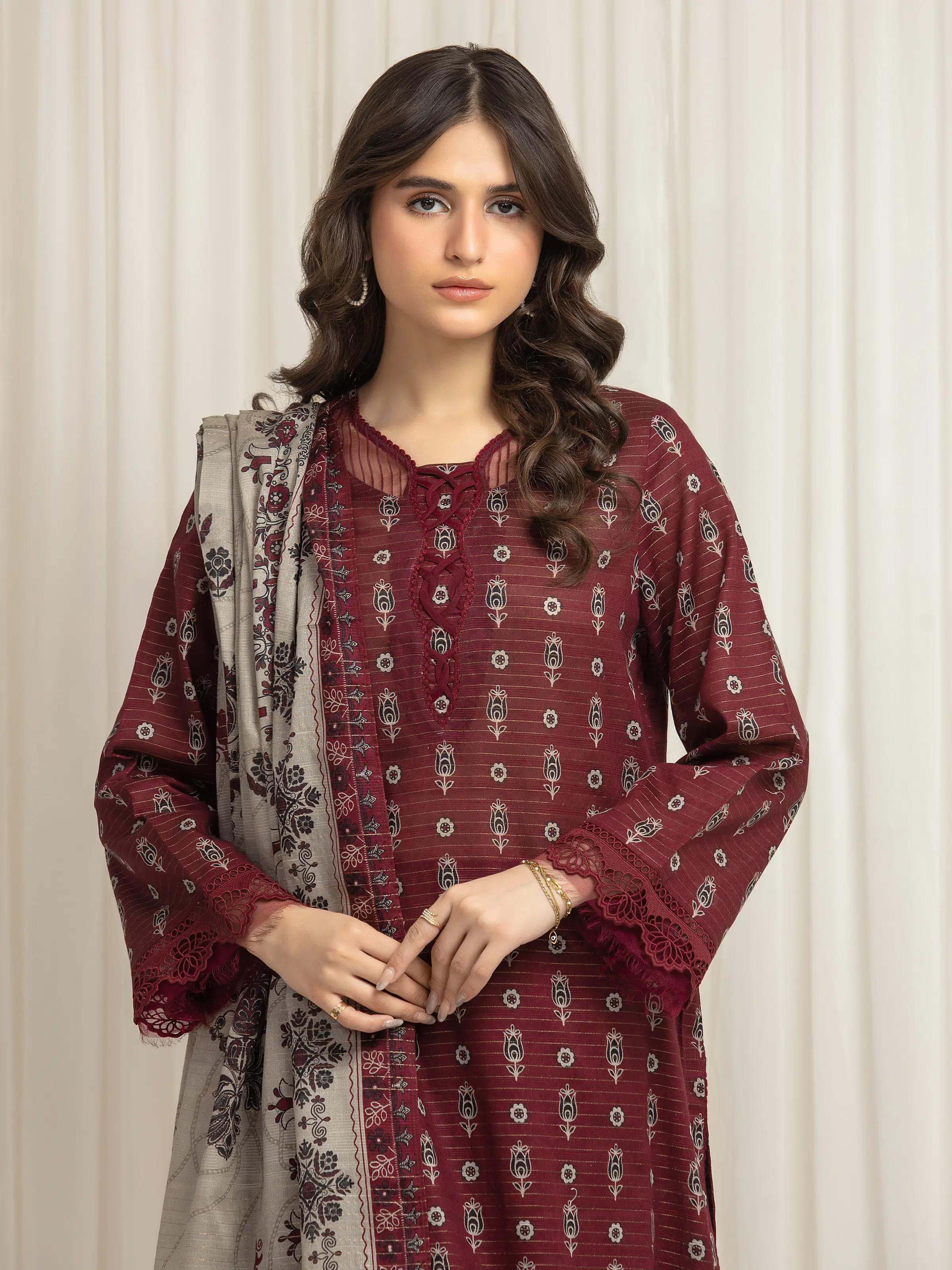 Unstitched Printed Lawn Suit - EWU6M6-031-3P - Image 2