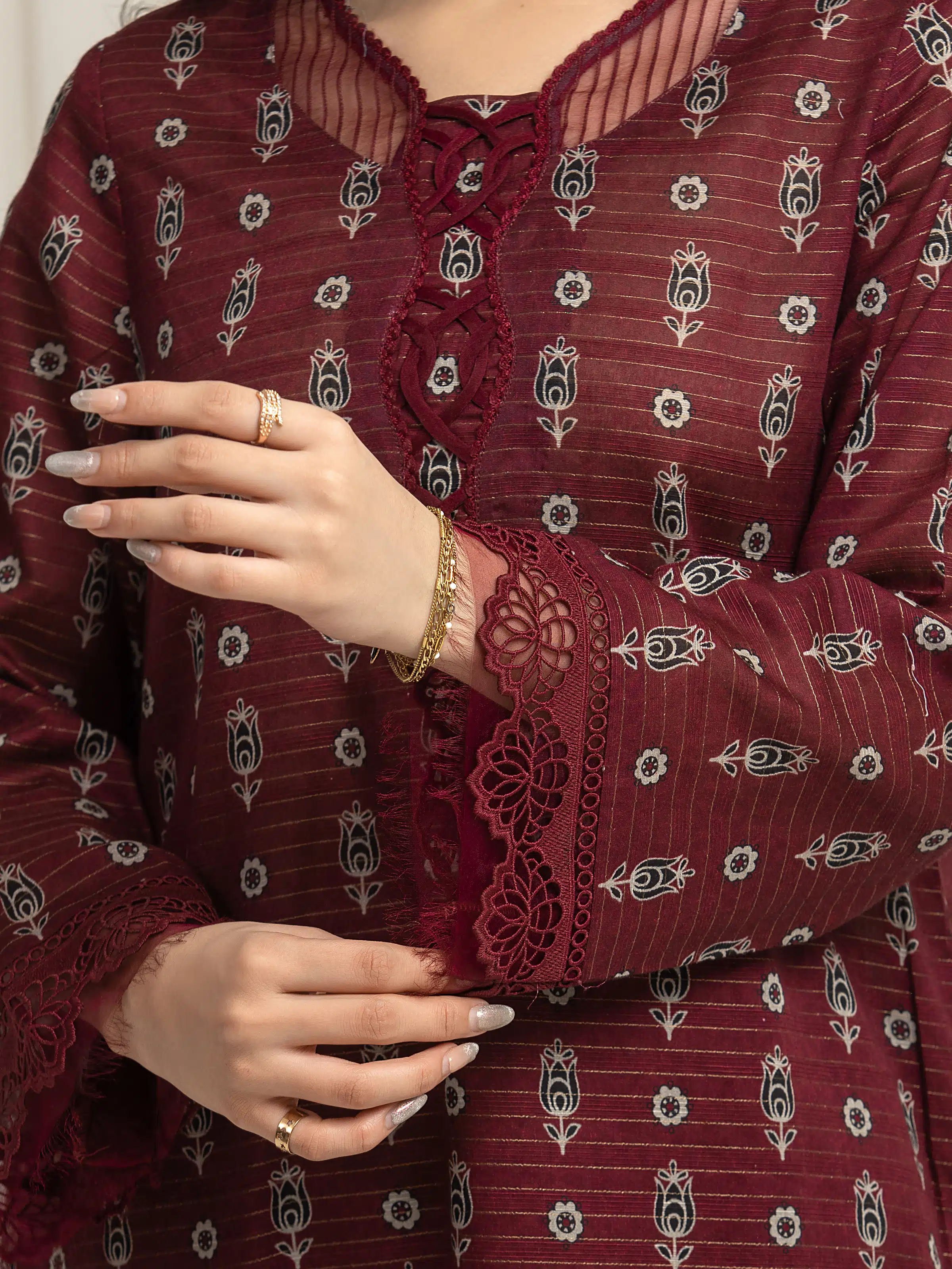 Unstitched Printed Lawn Suit - EWU6M6-031-3P - Image 3