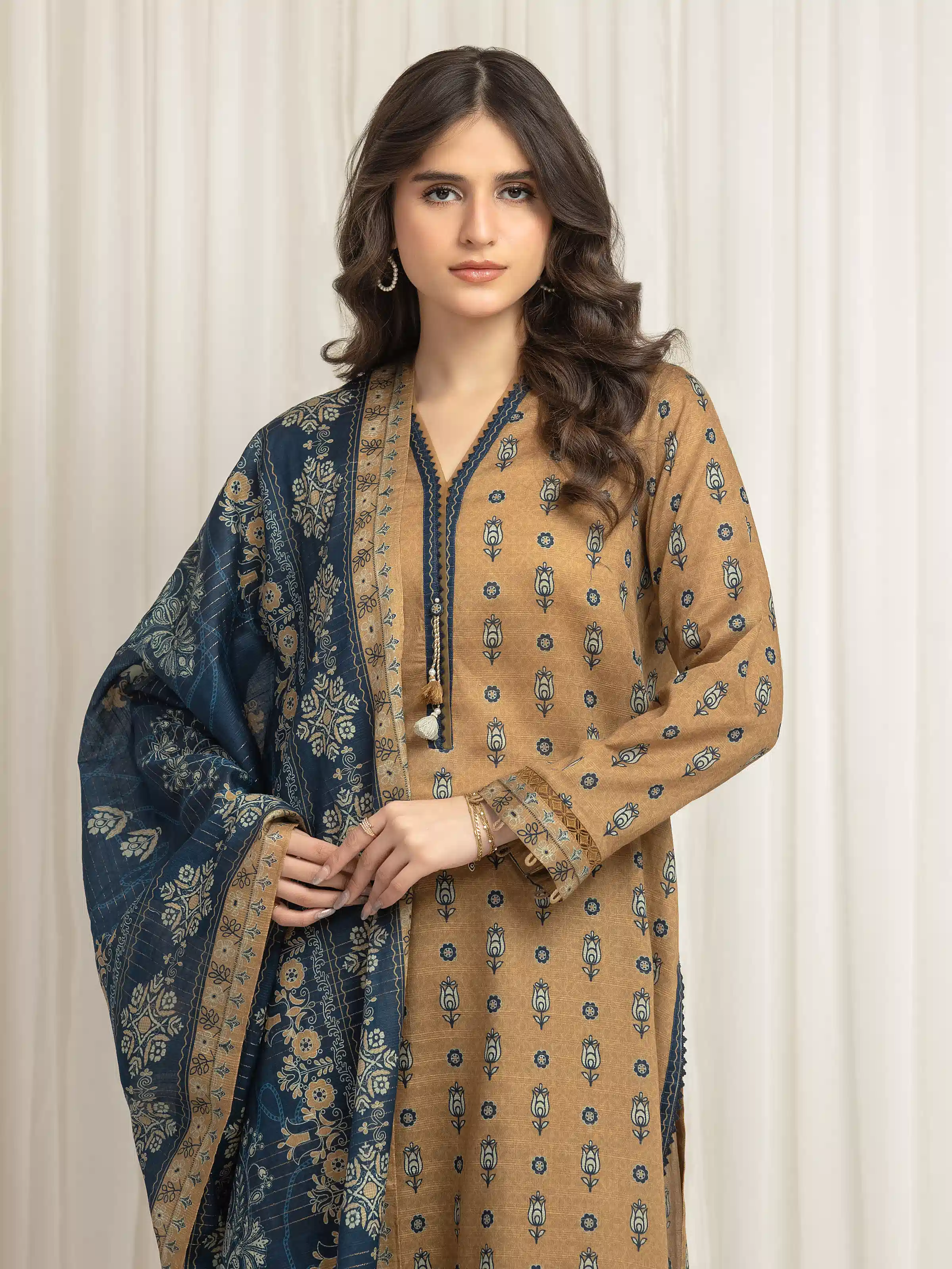 Unstitched Printed Lawn Suit - EWU6M6-032-3P - Image 2
