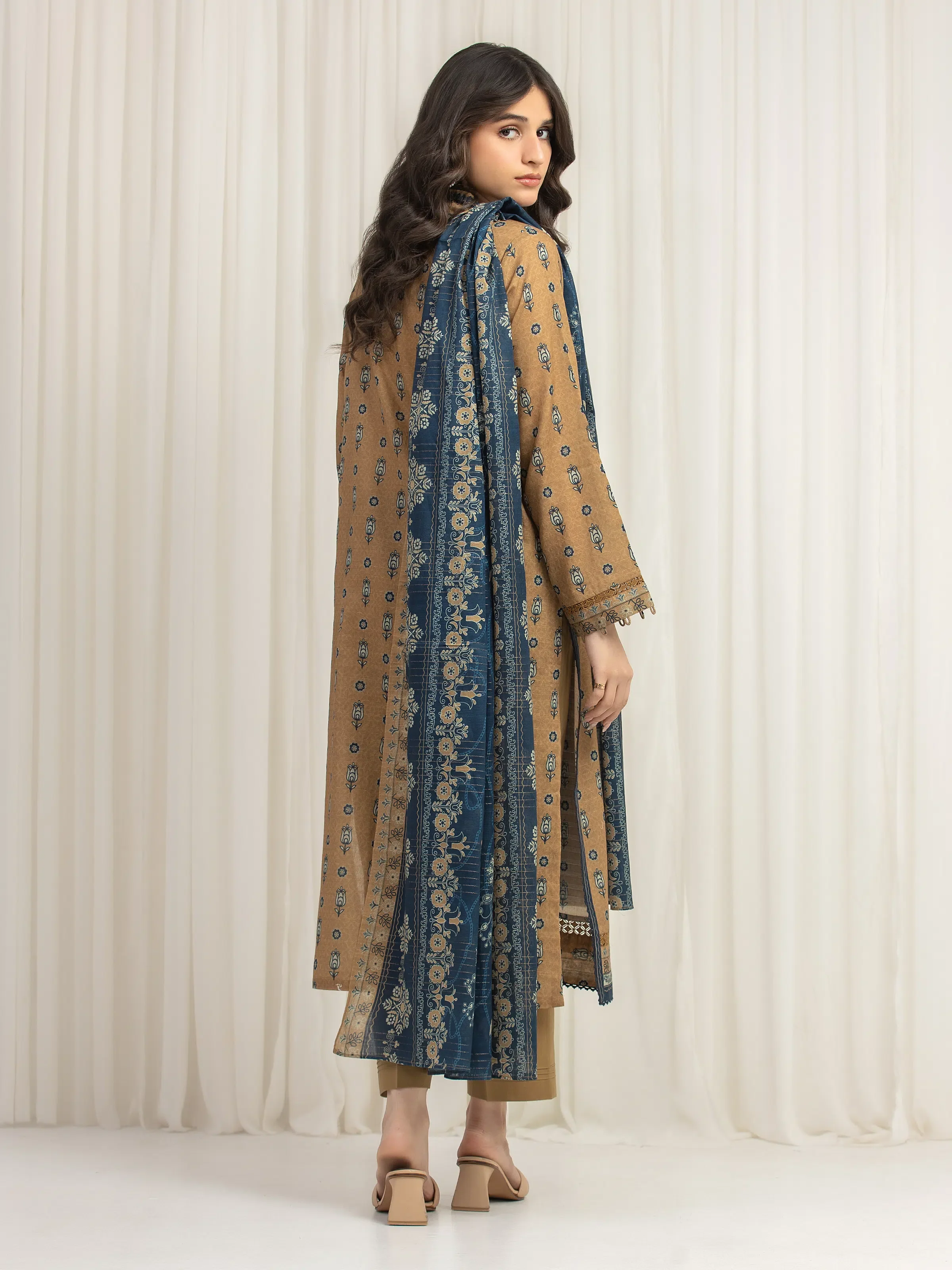 Unstitched Printed Lawn Suit - EWU6M6-032-3P - Image 6
