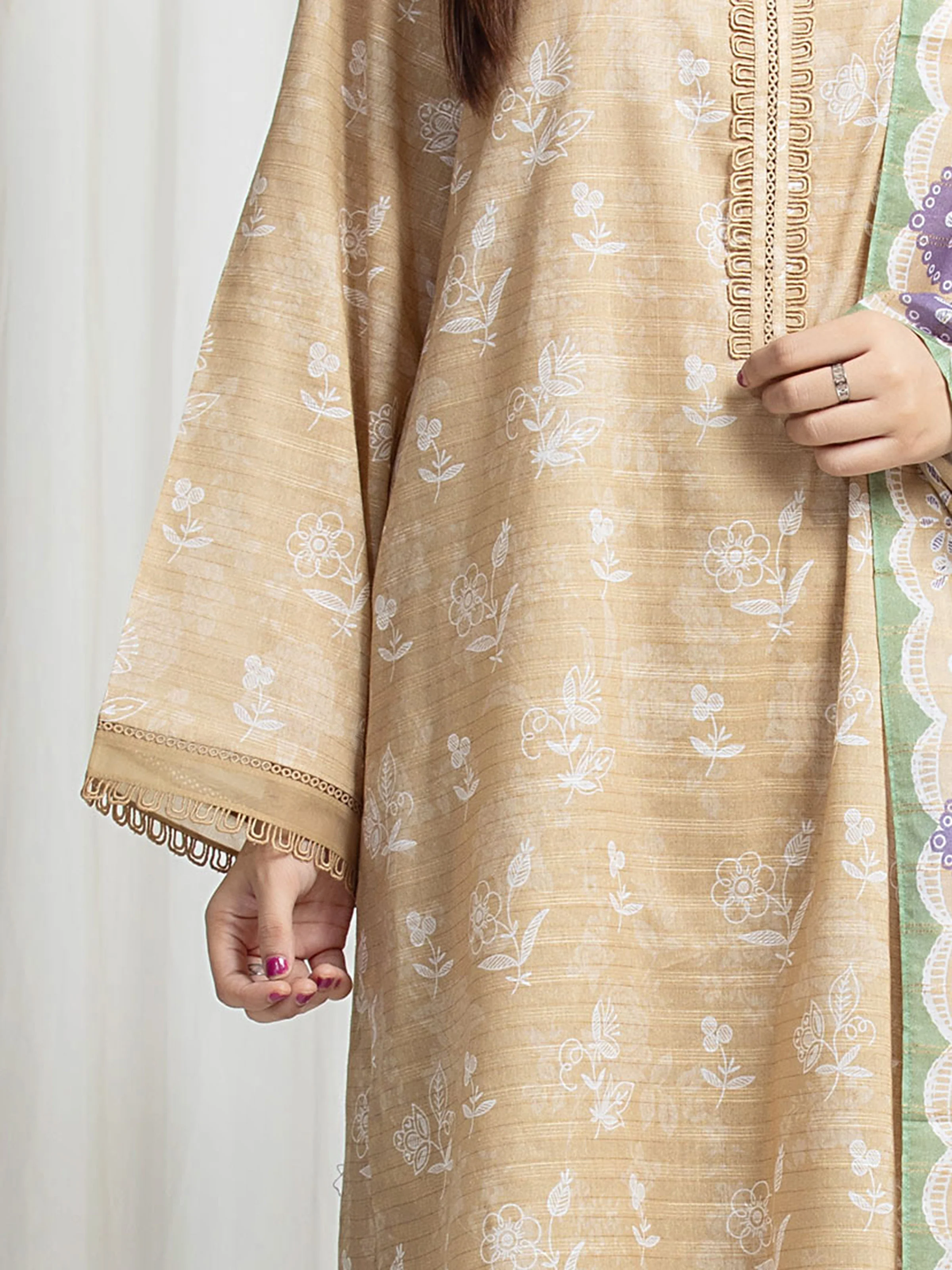 Unstitched Printed Zari Lawn Suit - EWU6M6-057-3P - Image 4