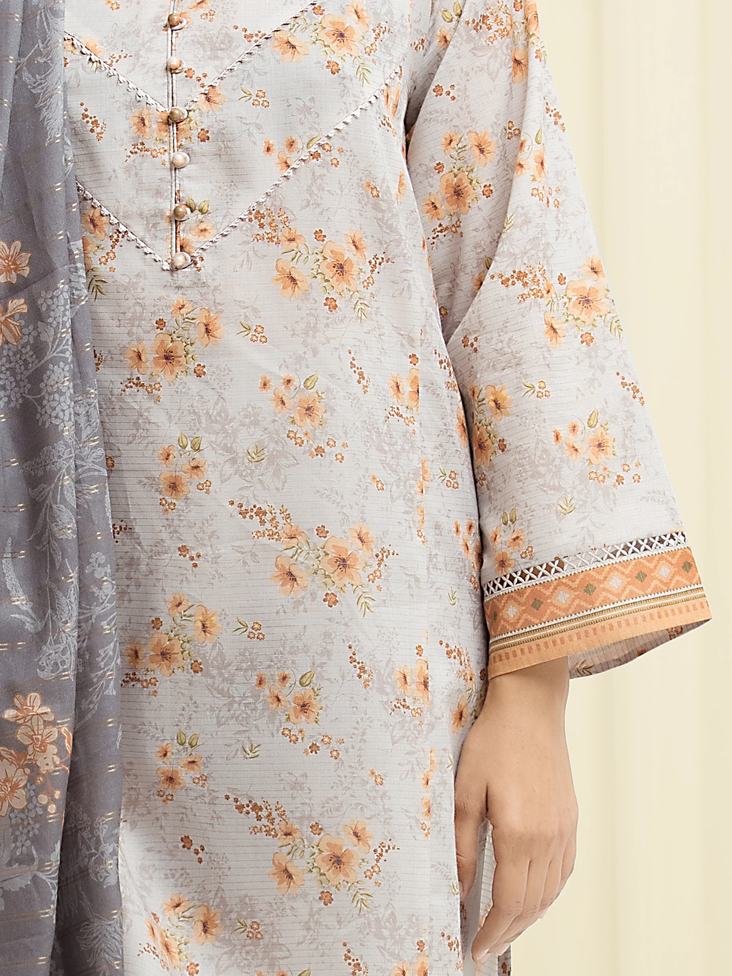 Unstitched Printed Zari Lawn Suit - EWU6M6-045-3P - Image 4