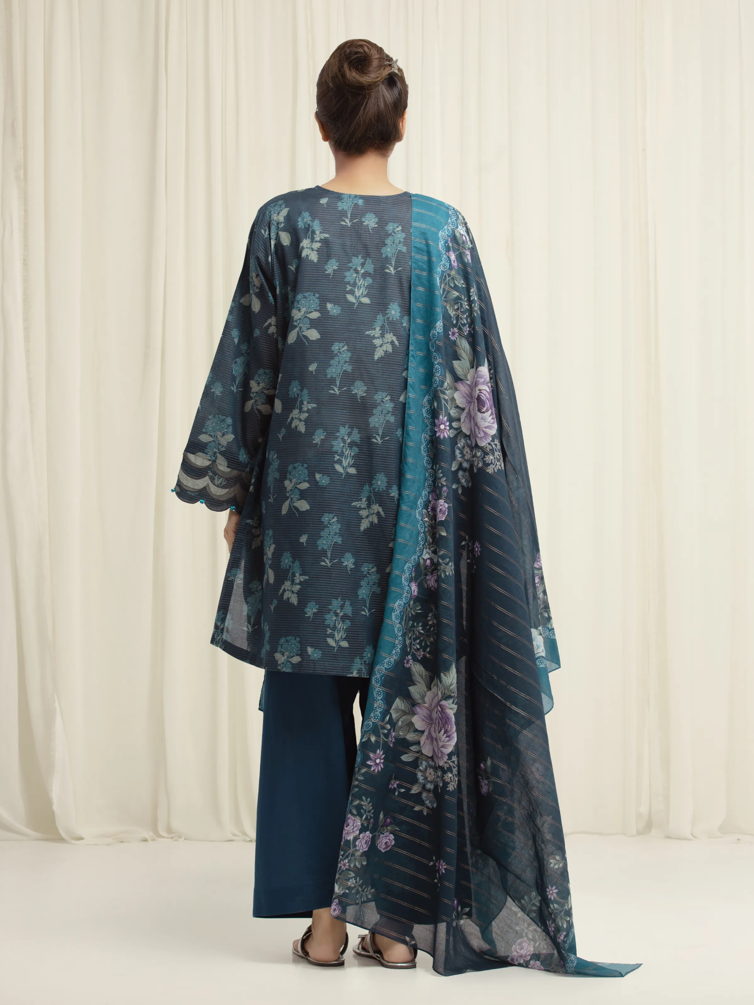 Unstitched Printed Zari Lawn Suit - EWU6M6-051-3P - Image 5