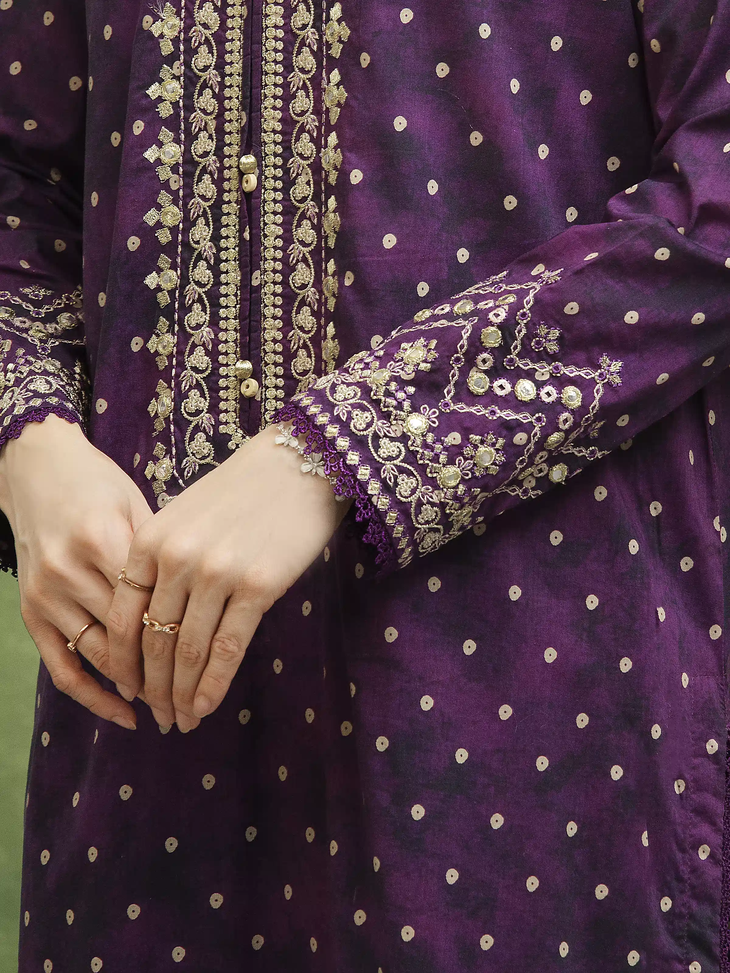 Unstitched Embroidered Lawn Suit - EWU5V1-31445-3P - Image 4