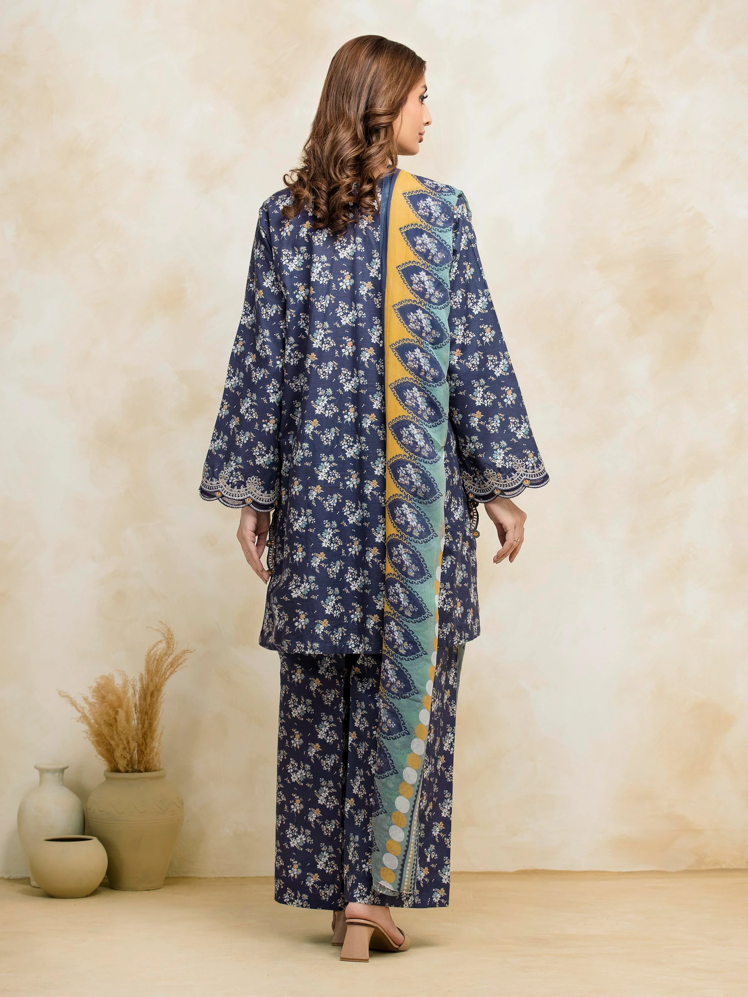 Unstitched Embroidered Khaddar Suit - EWU24V11-30194-3P - Image 4