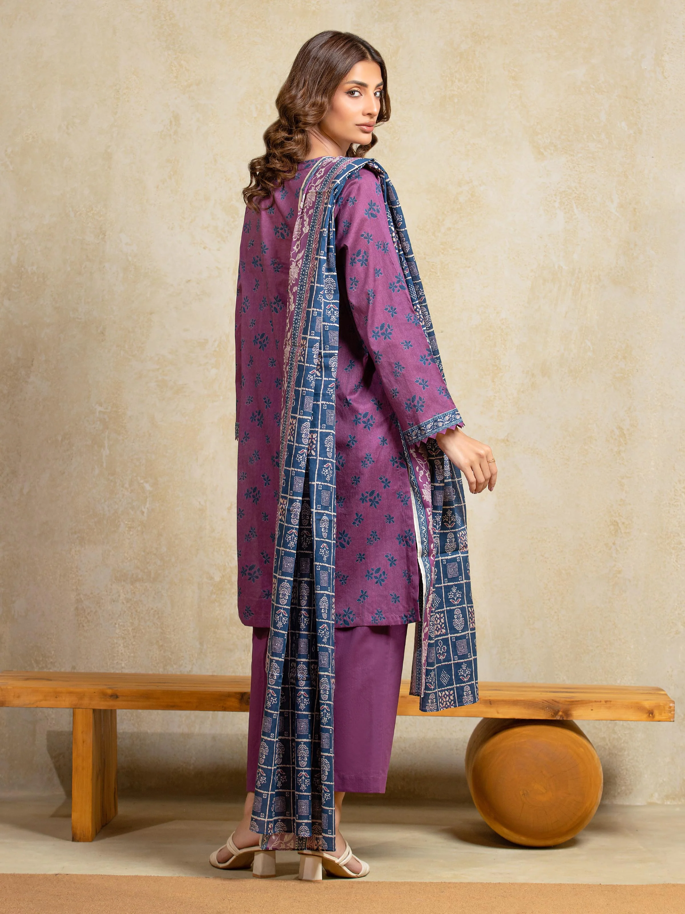Unstitched Printed Khaddar Suit - EWU5A3-35921-3P - Image 6
