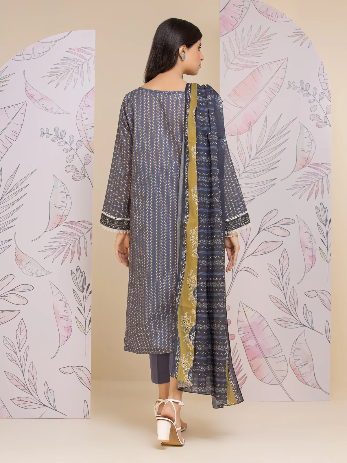 Unstitched Printed Lawn Suit - EWU24A1-26280-3P - Image 3