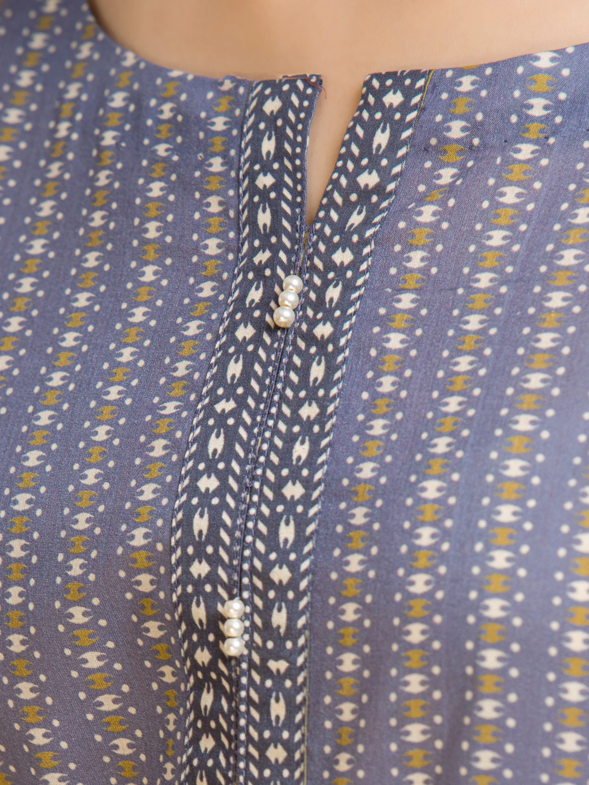 Unstitched Printed Lawn Suit - EWU24A1-26280-3P - Image 5