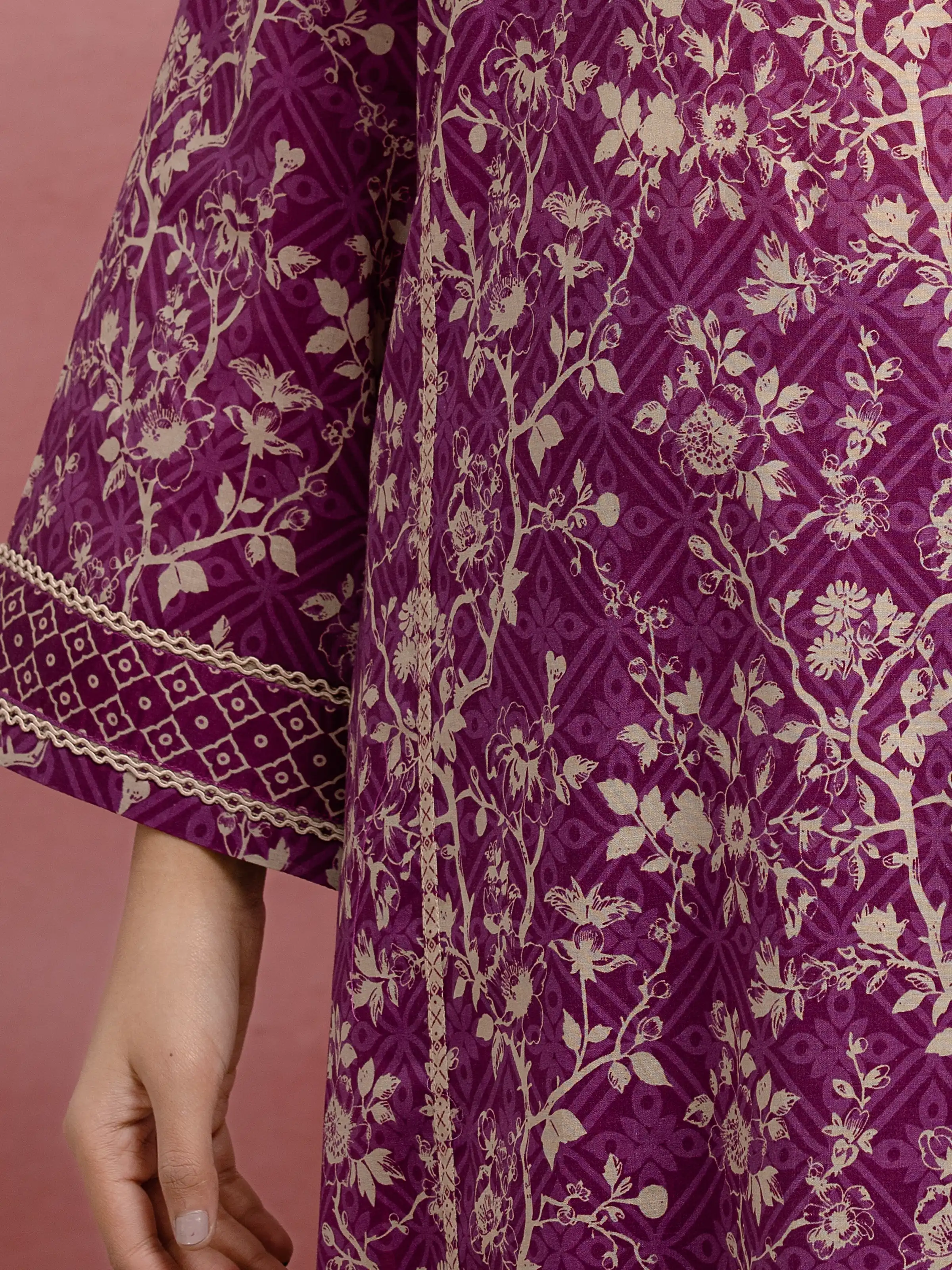 Unstitched Printed Lawn Suit - EWU5A1-35035-3P - Image 4