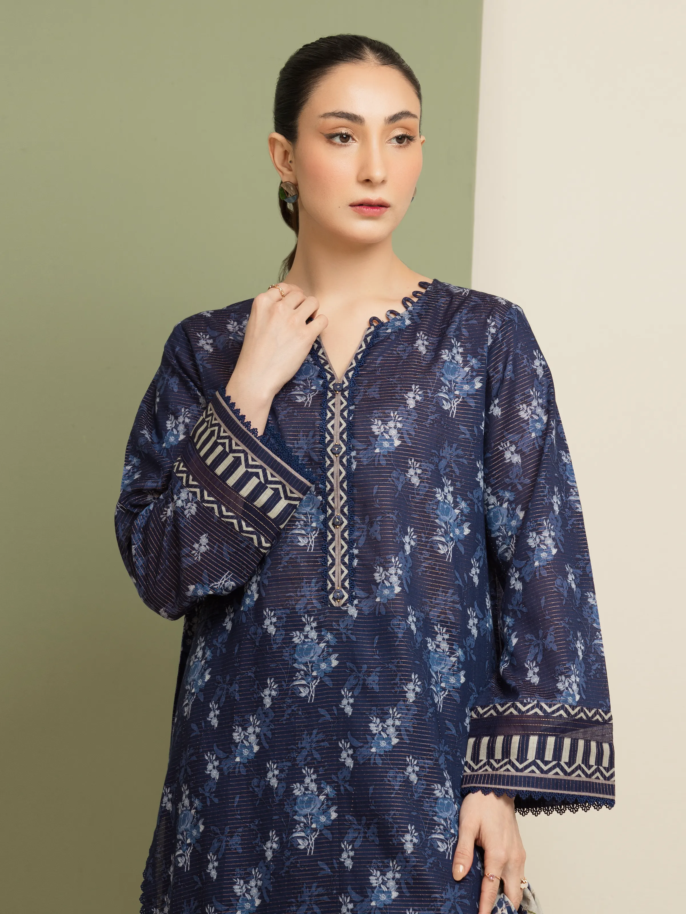 Unstitched Printed Zari Lawn Suit - EWU5M6-010-3P - Image 3