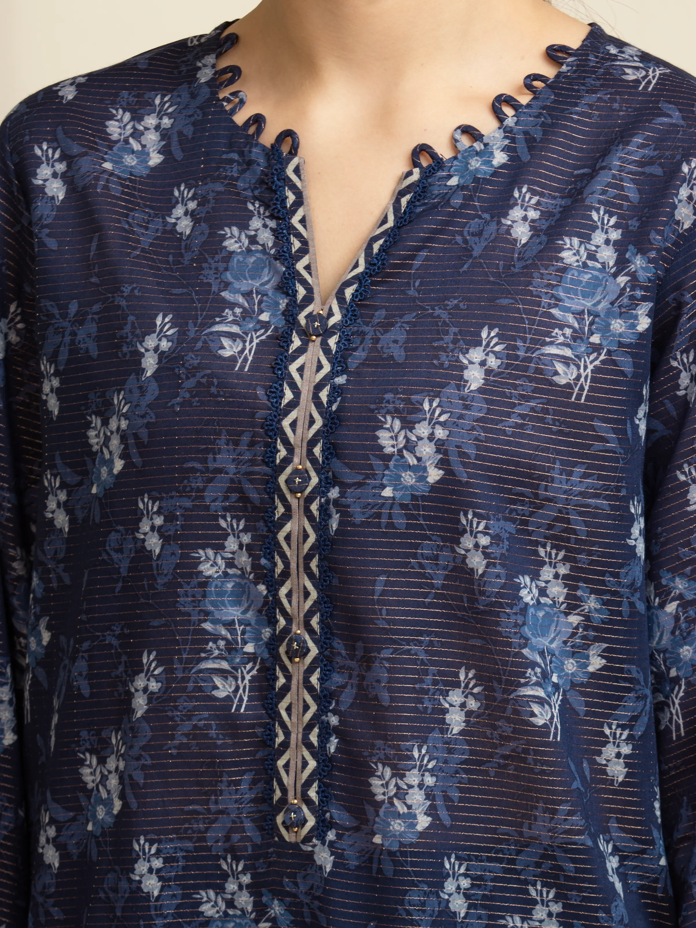 Unstitched Printed Zari Lawn Suit - EWU5M6-010-3P - Image 4
