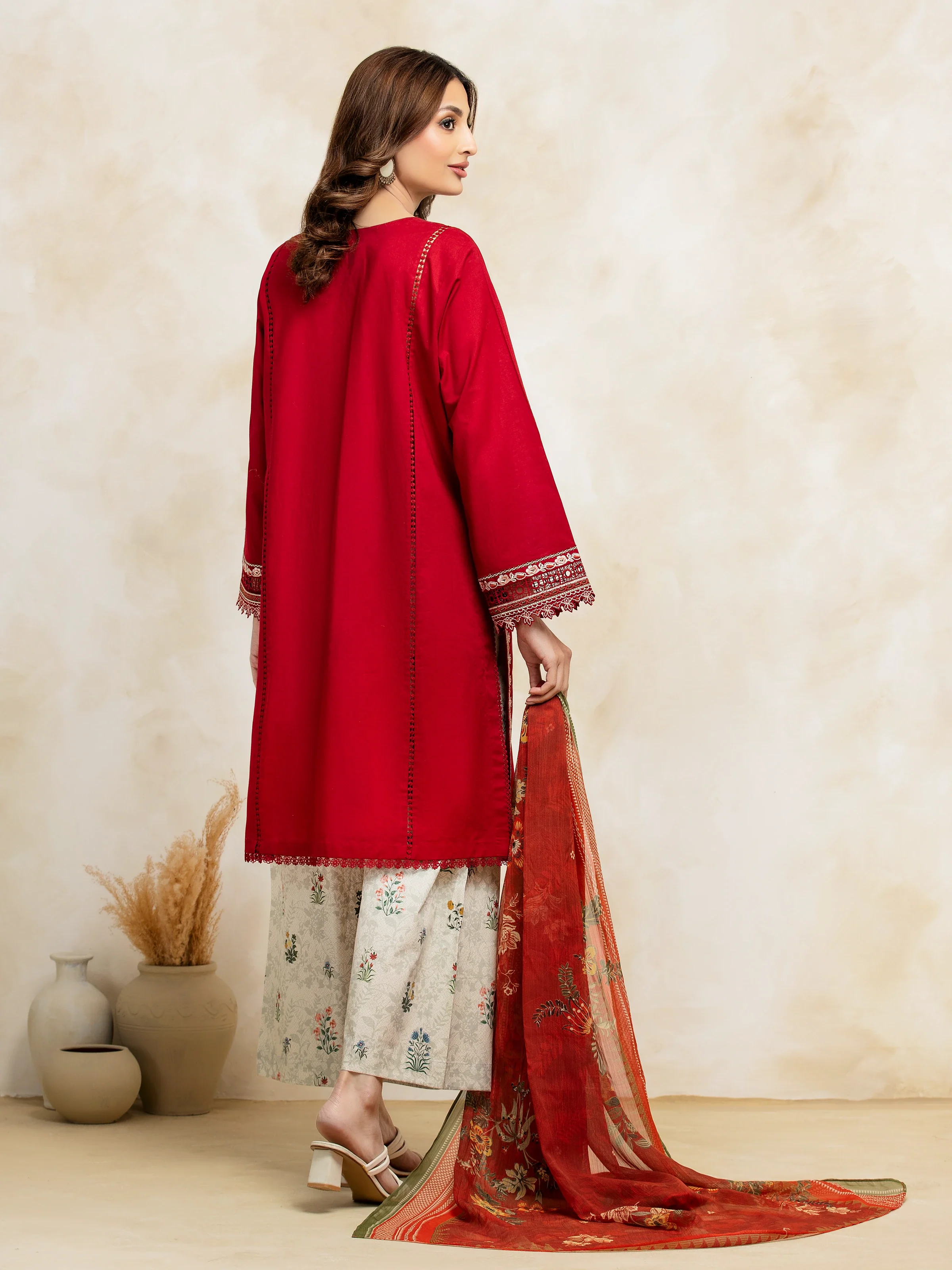 Unstitched Embroidered Cambric Suit - EWU5V2-31030-3P - Image 5