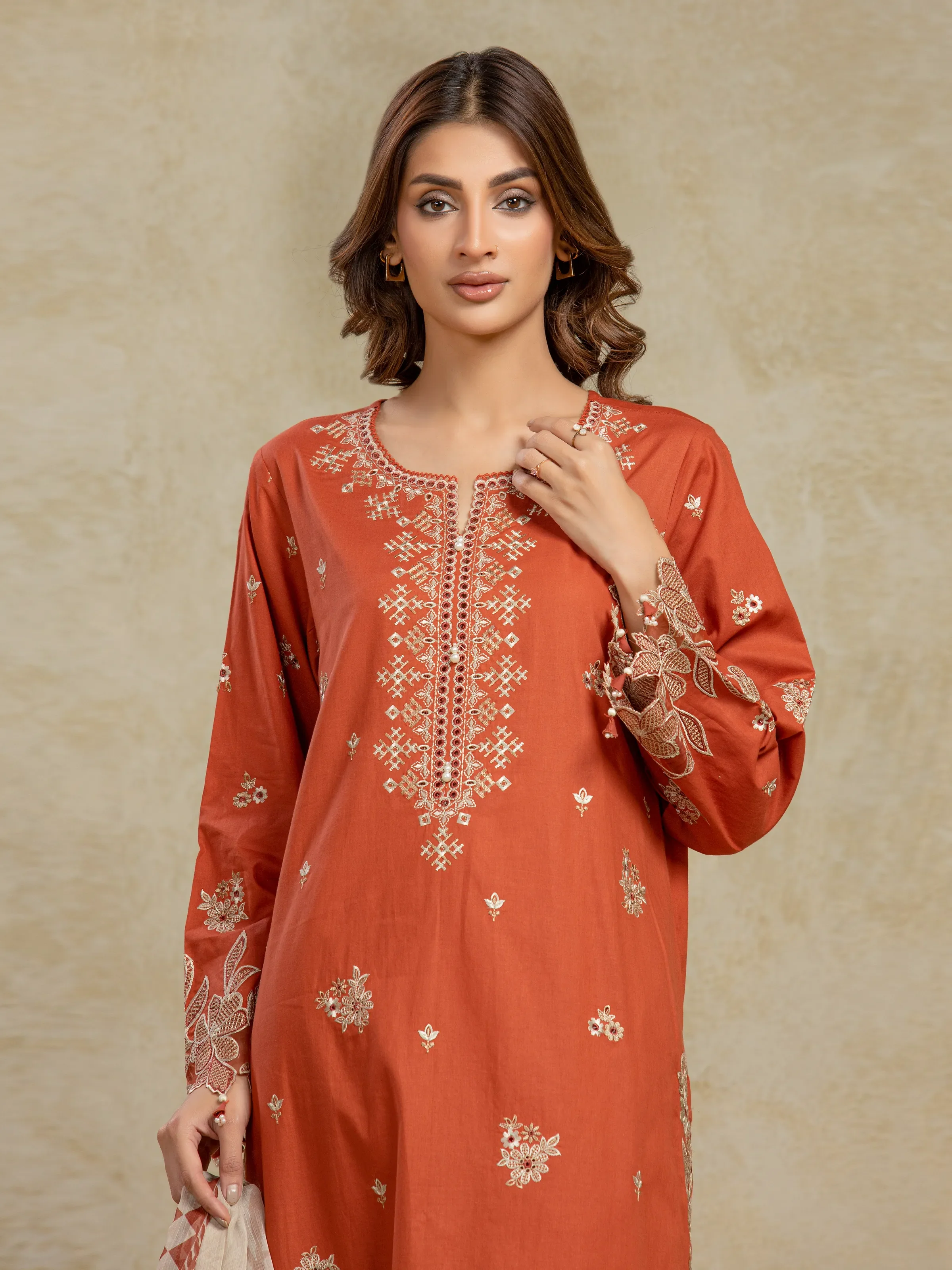 Unstitched Embroidered Cambric Suit - EWU5V2-31801-3P - Image 2