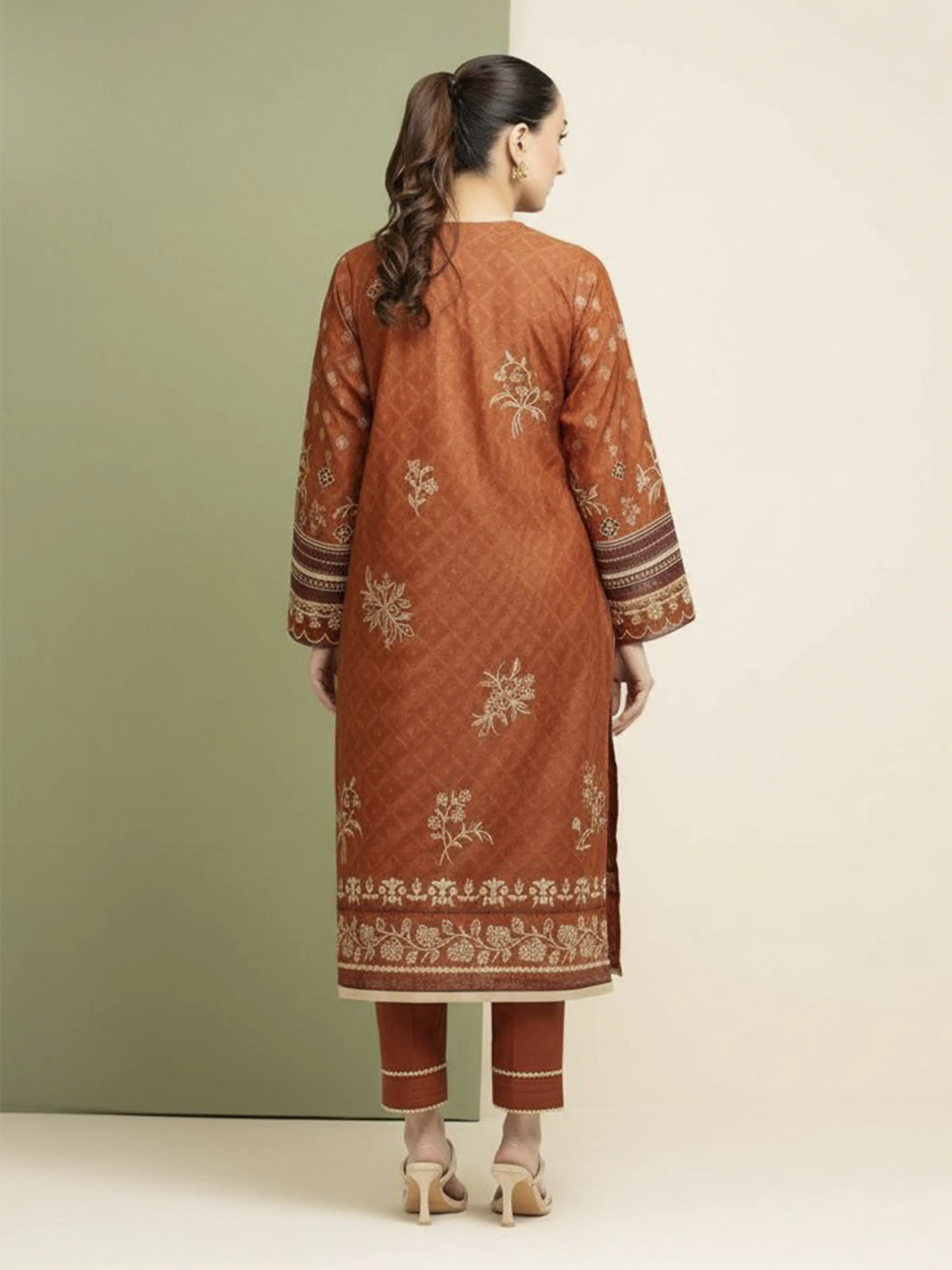 Unstitched Embroidered Lawn Suit - EWU5V1-31201A-3P - Image 4