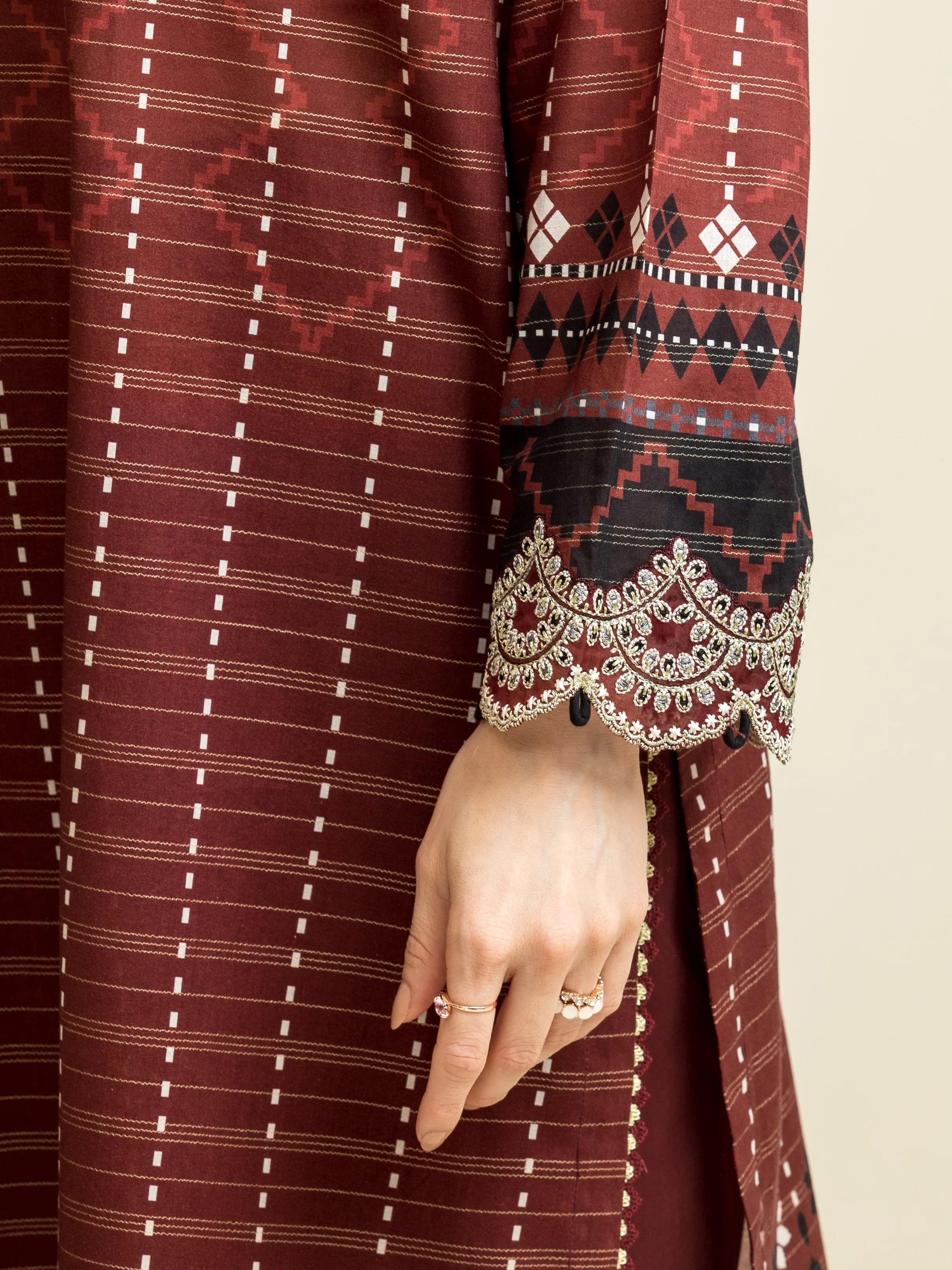 Unstitched Embroidered Lawn Suit - EWU5V1-31204-3P - Image 3