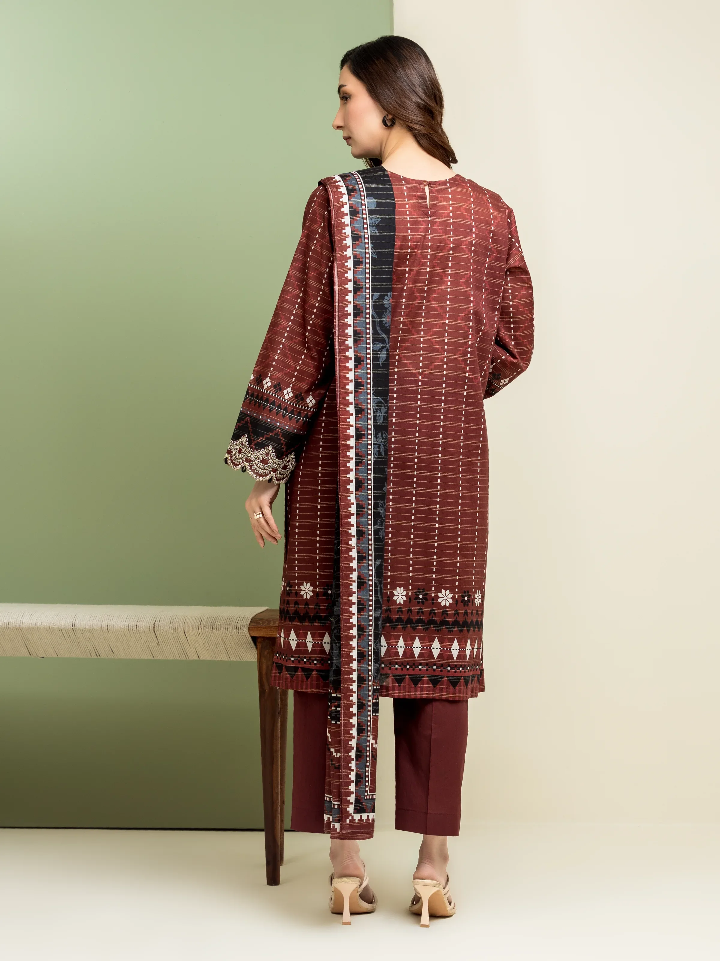 Unstitched Embroidered Lawn Suit - EWU5V1-31204-3P - Image 4