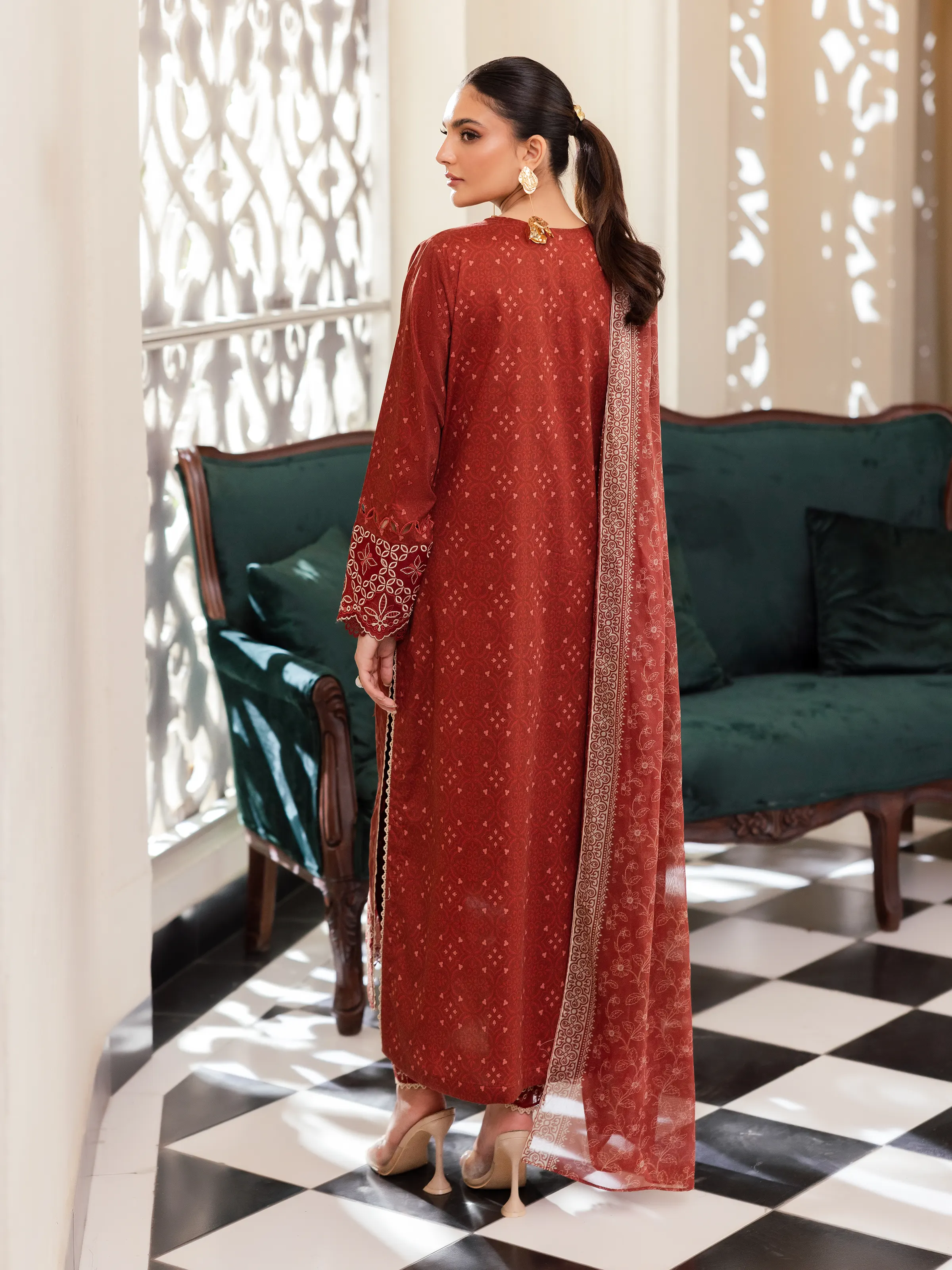 Unstitched Embroidered Lawn Suit - EWU5V1-31425-3P - Image 6