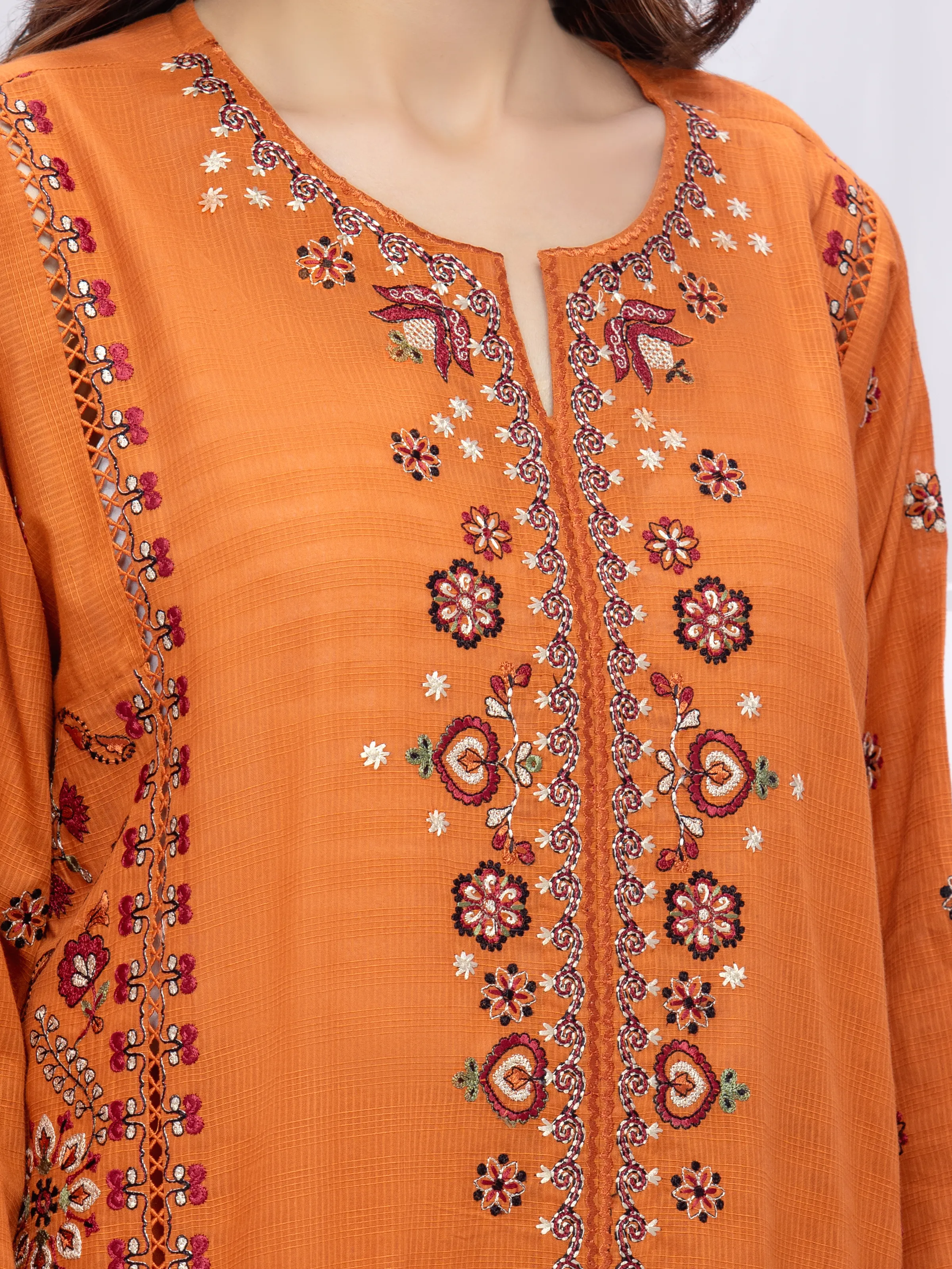 Unstitched Embroidered Lawn Suit - EWU5V1-31705-3P - Image 4