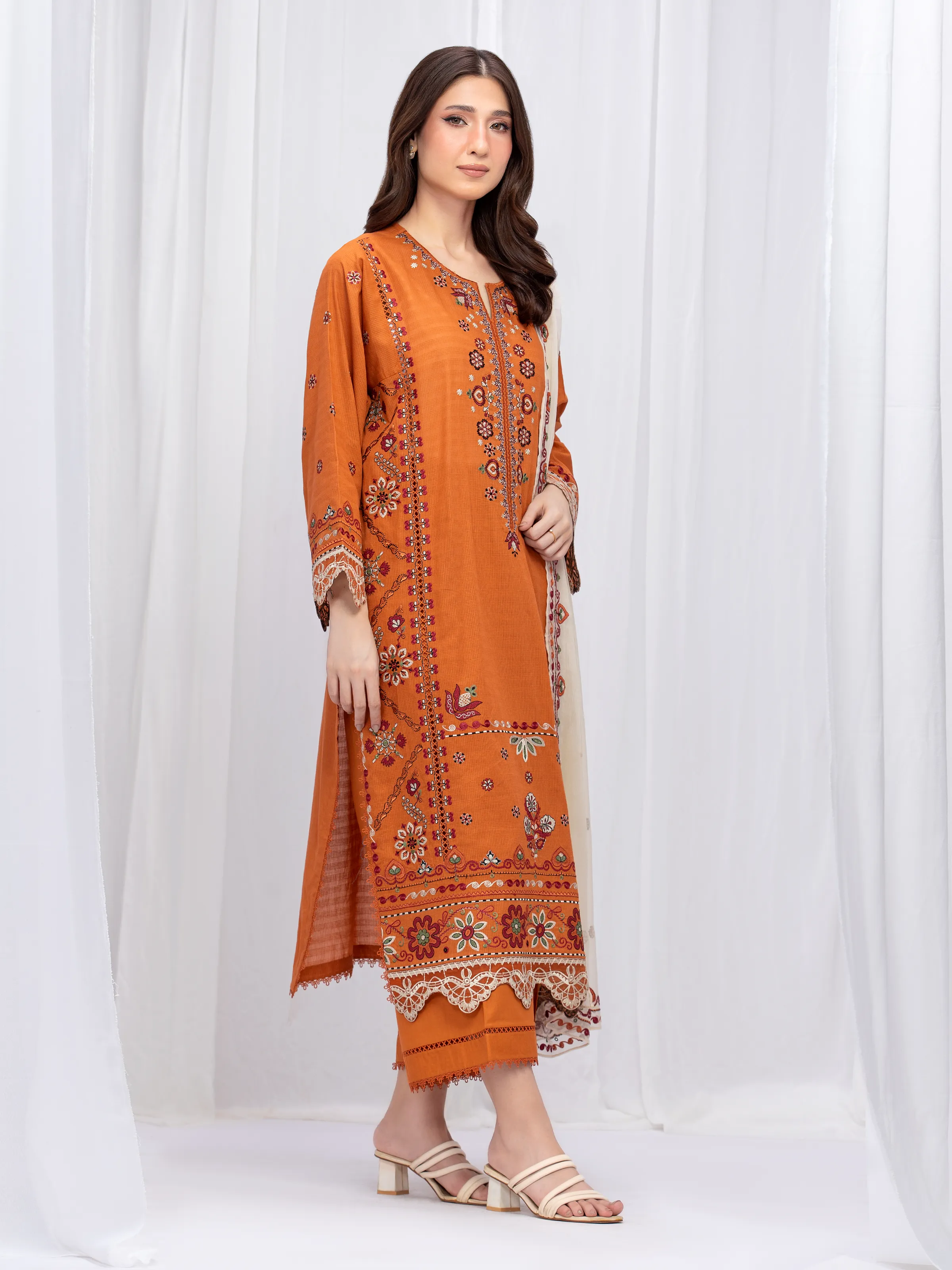 Unstitched Embroidered Lawn Suit - EWU5V1-31705-3P - Image 5