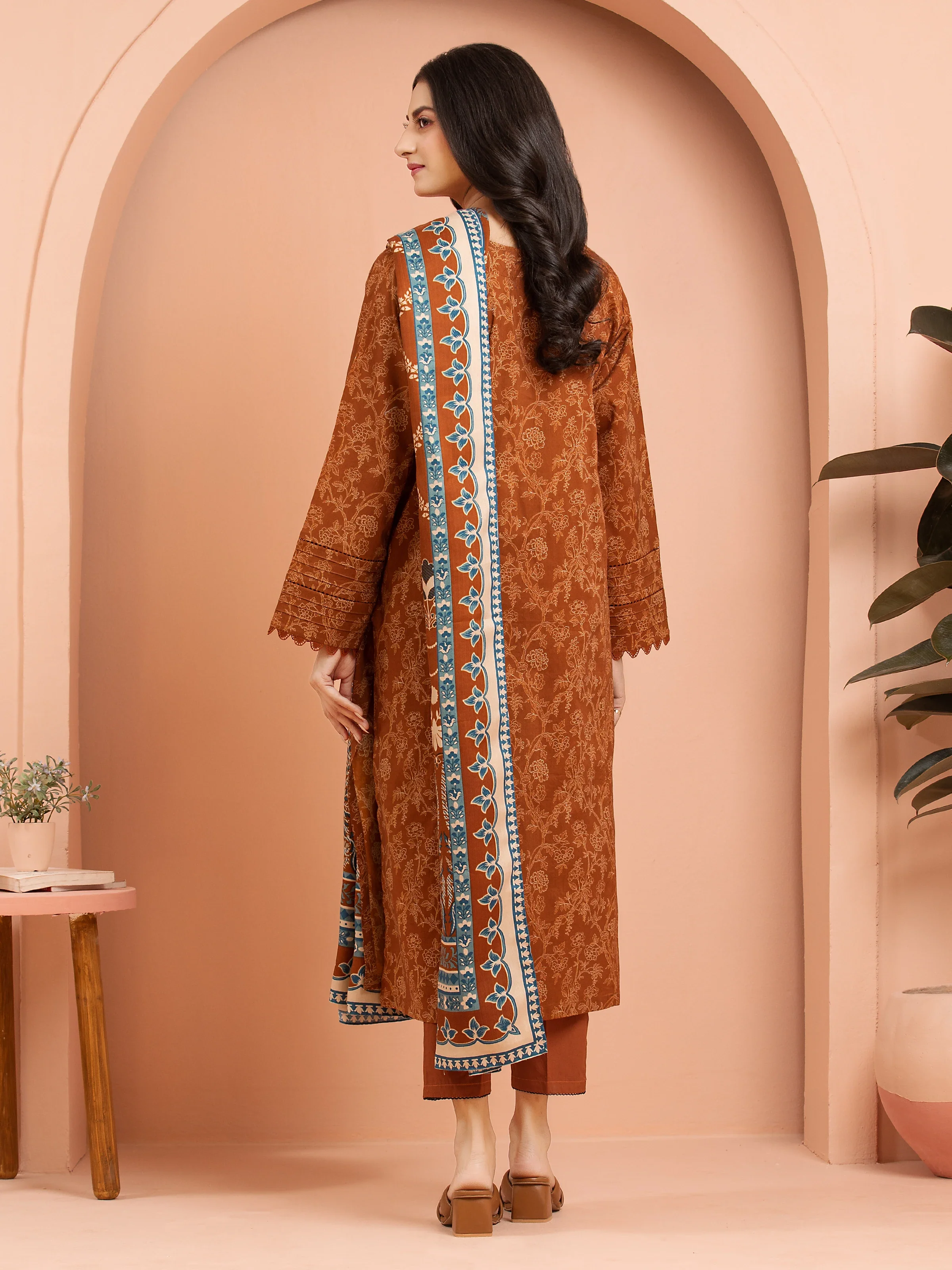 Unstitched Printed Khaddar Suit - EWU24M3-101-3P - Image 2