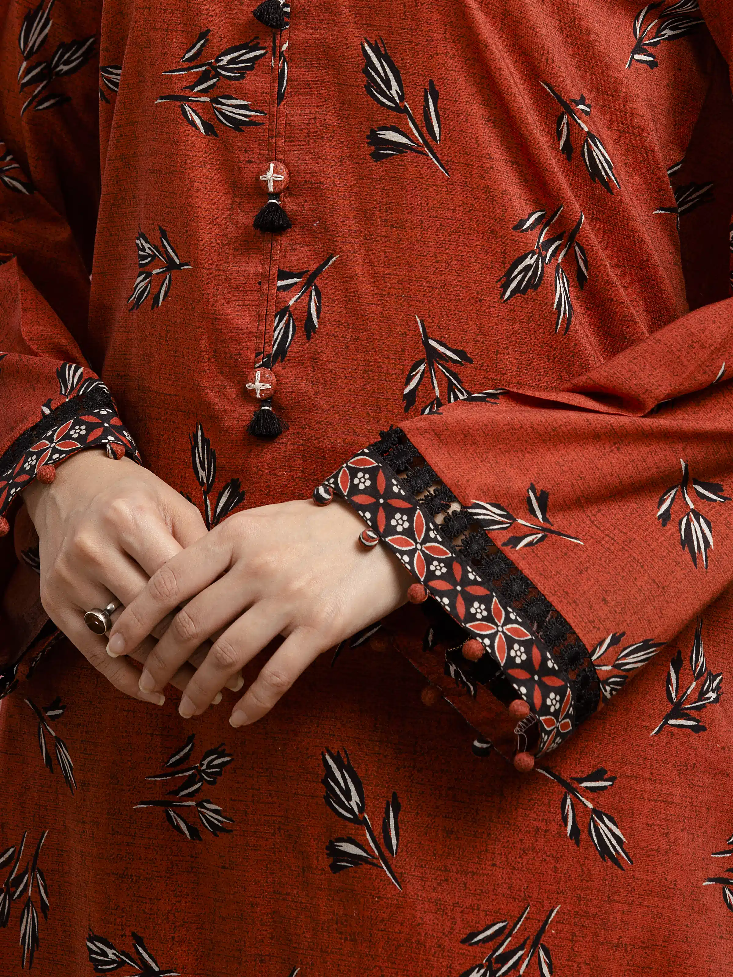 Unstitched Printed Lawn Suit - EWU5A1-35230-3P - Image 6